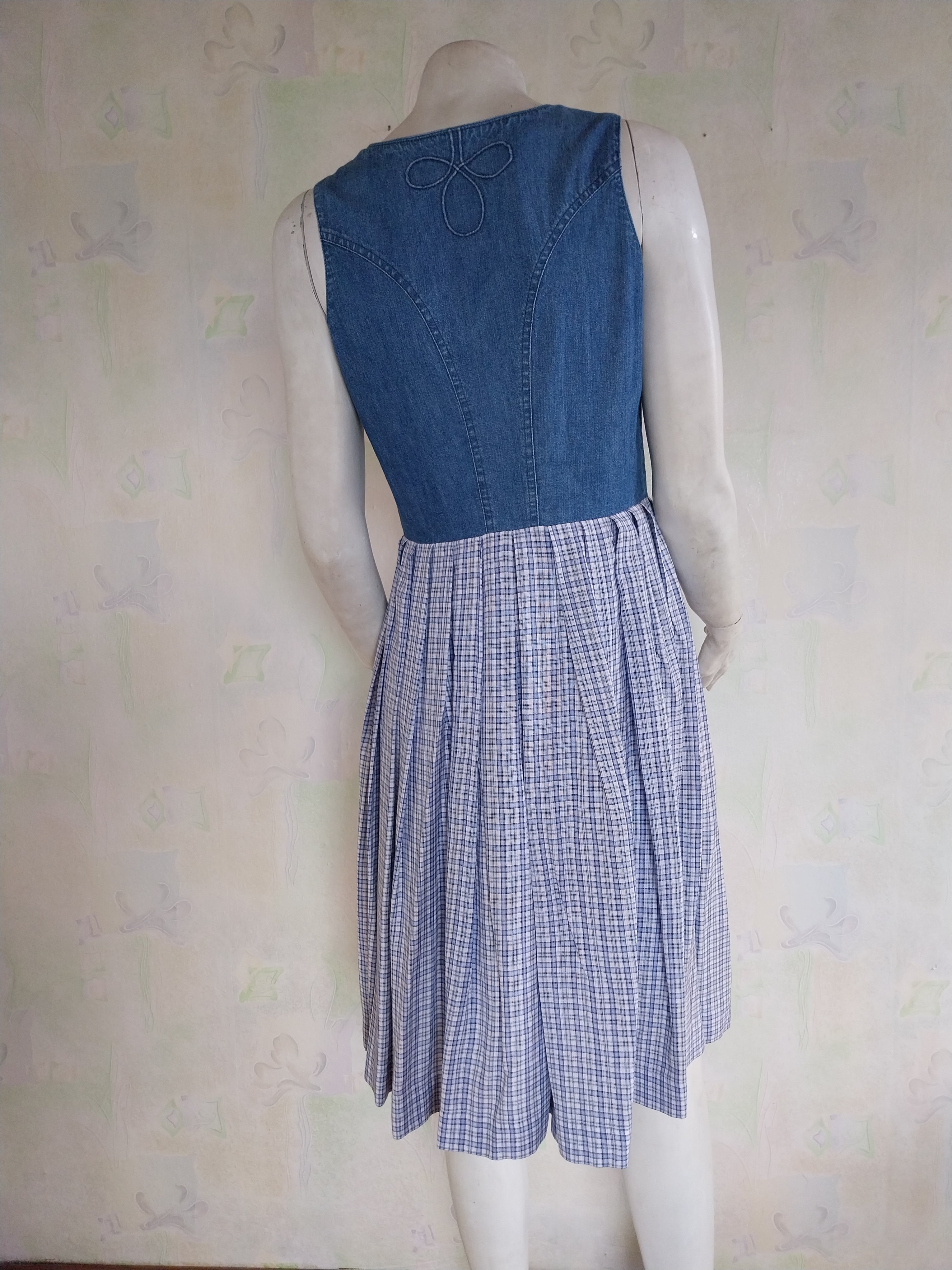 Vintage Austrian Dirndl Dress — Salzburger Trachtenecht