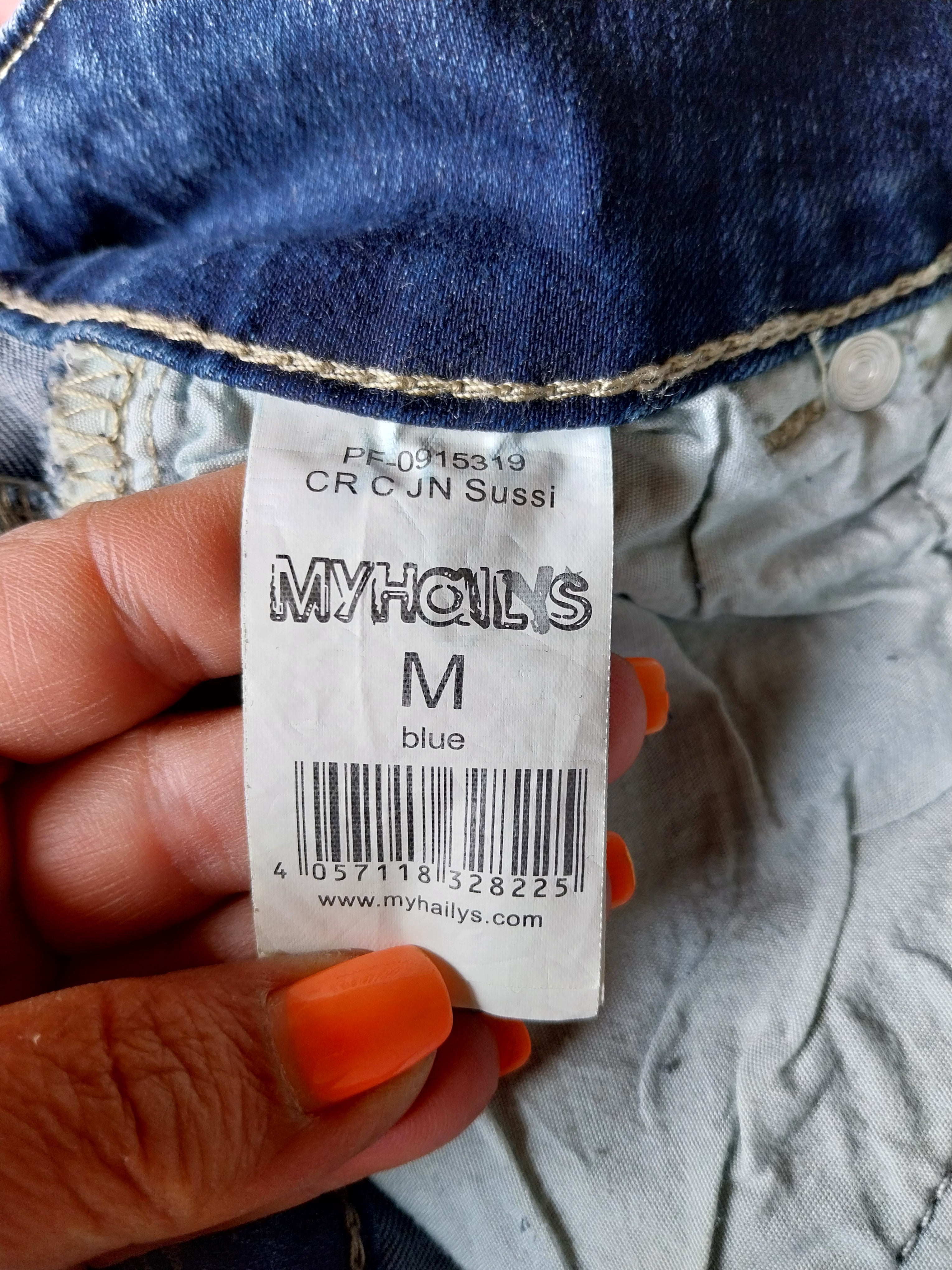 MyHailys brand label showing model Sussi, size M, blue