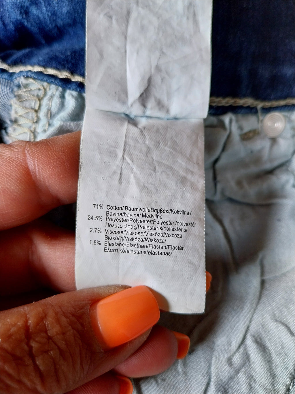Fabric composition label: 71% cotton, 24.5% polyester, 2.7% viscose, 1.8% elastane