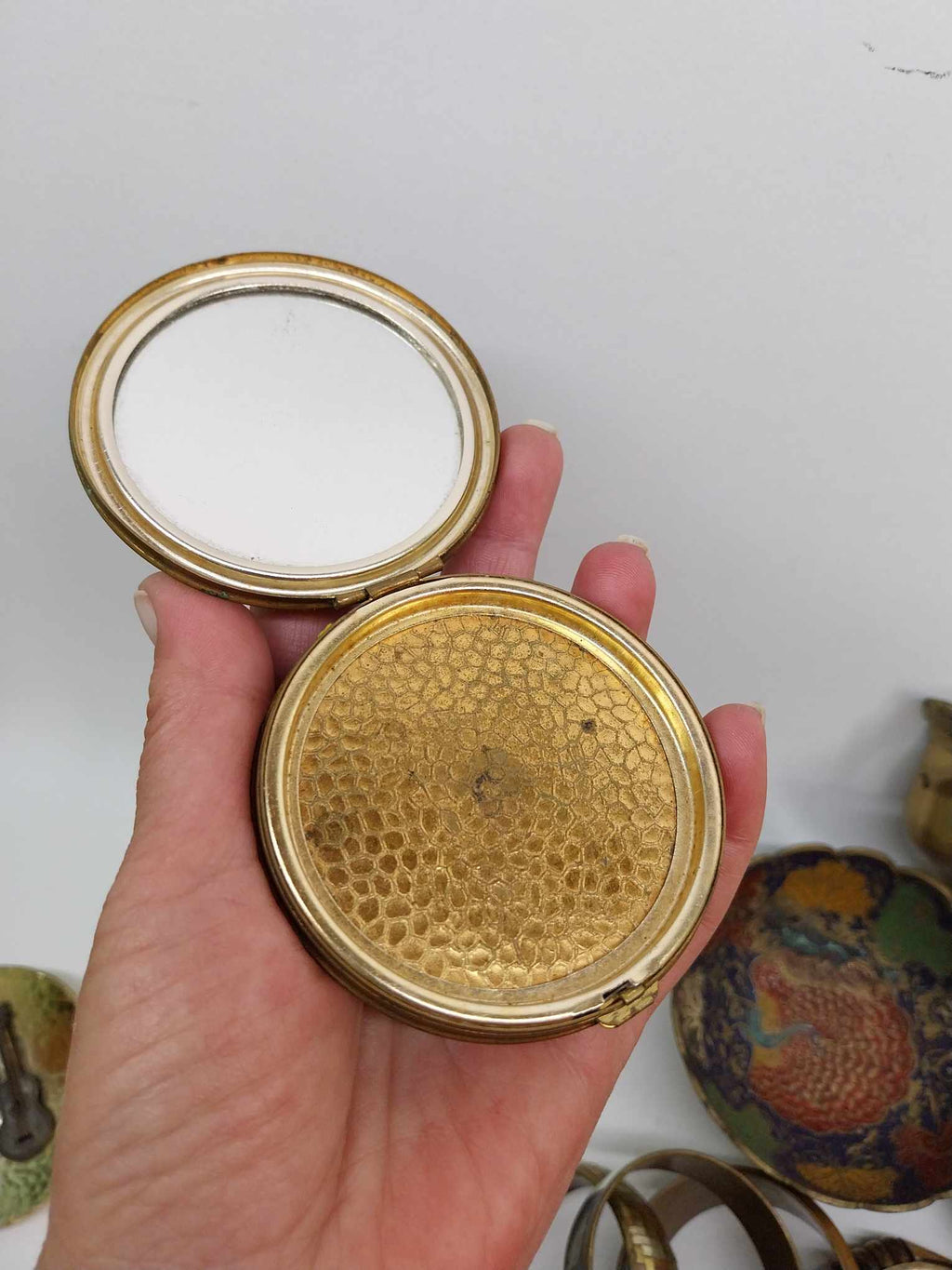 Vintage Brass Powder Compact with Mirror — Noble Patina