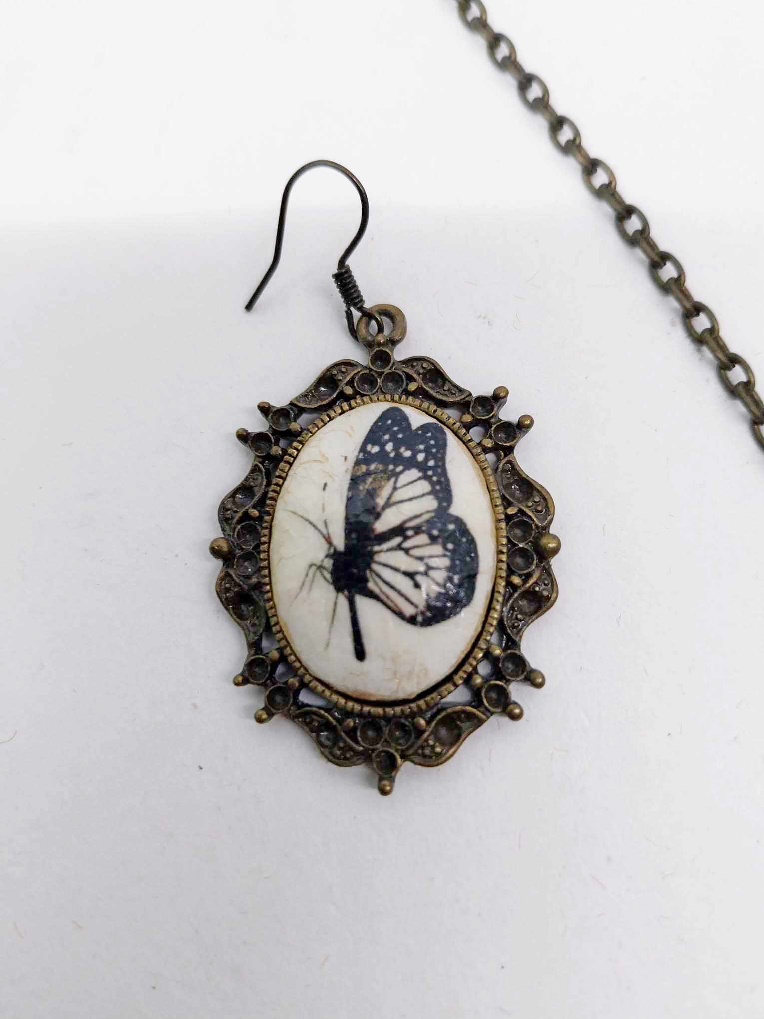 Antique Butterfly Jewelry Set — Necklace & Earrings