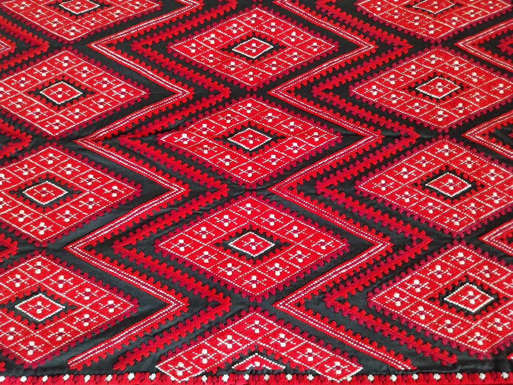 Vintage Hand-Woven Balkan Wall Tapestry – Red & Black Diamond Geometric Pattern