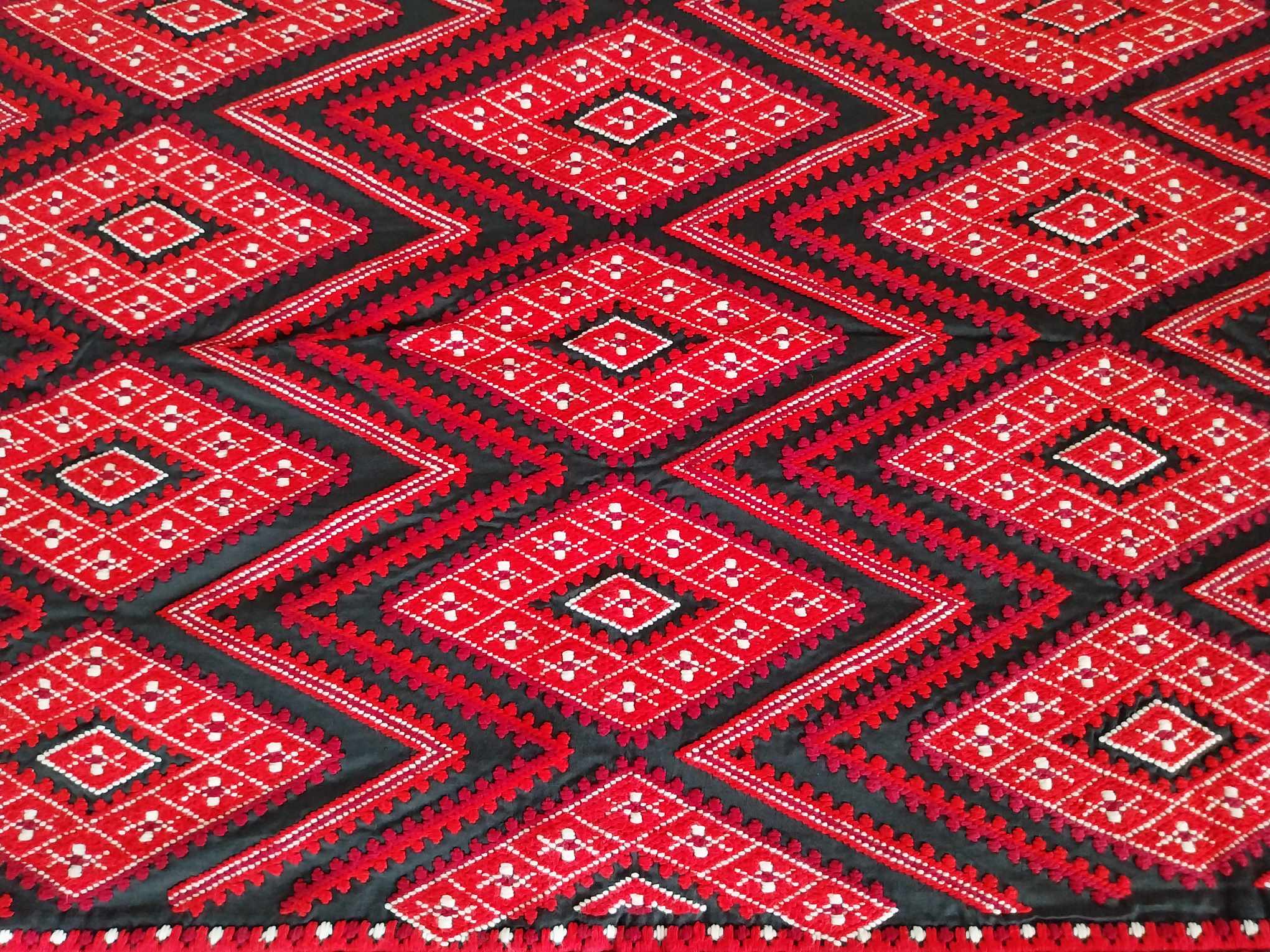 Vintage Hand-Woven Balkan Wall Tapestry – Red & Black Diamond Geometric Pattern