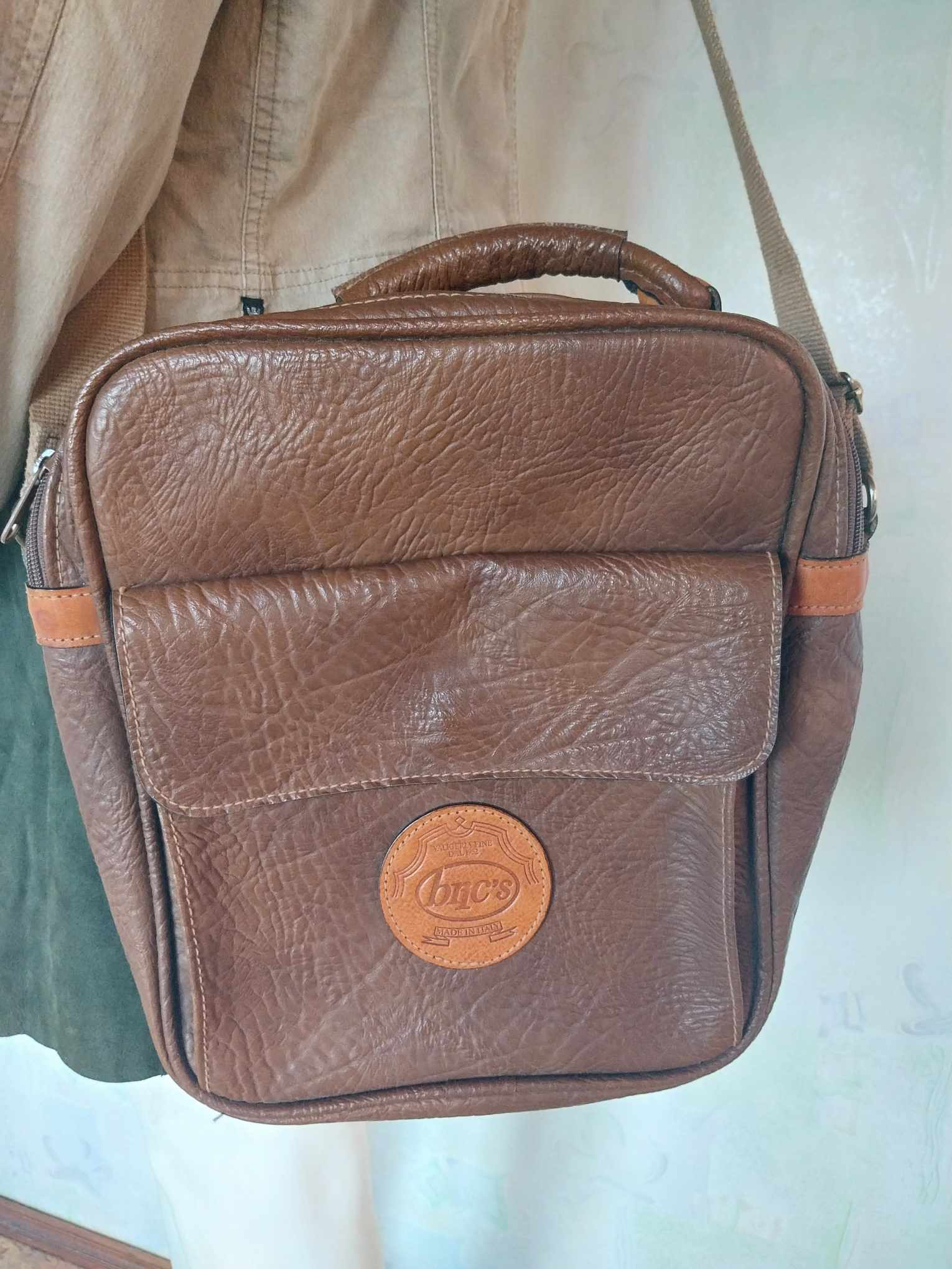 Vintage Bric's Italian Unisex Shoulder Bag – Brown Crossbody, Made in Italy