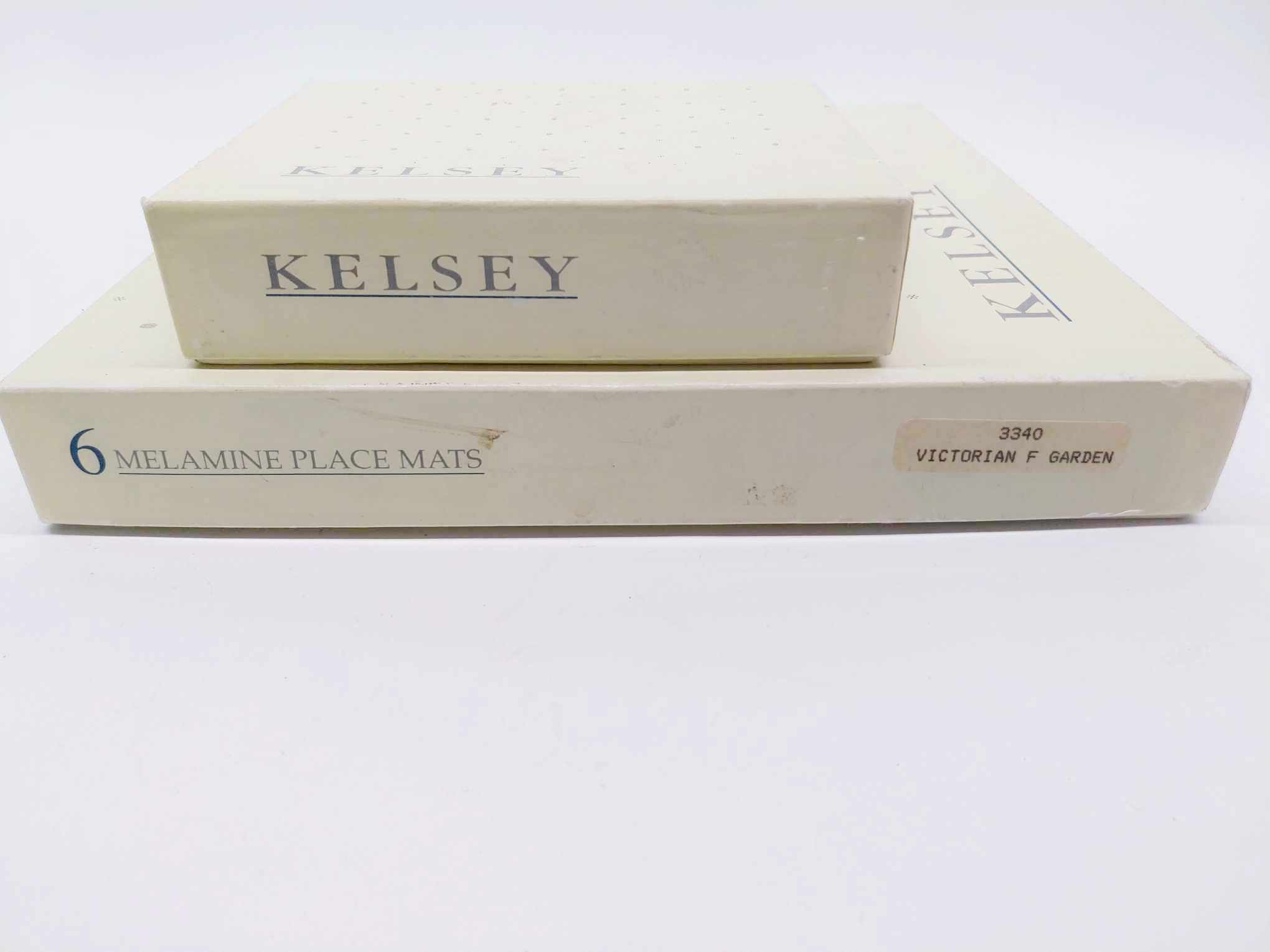 Kelsey Victorian Garden – Set of 12 Melamine Place Mats (6 Large + 6 Small)
