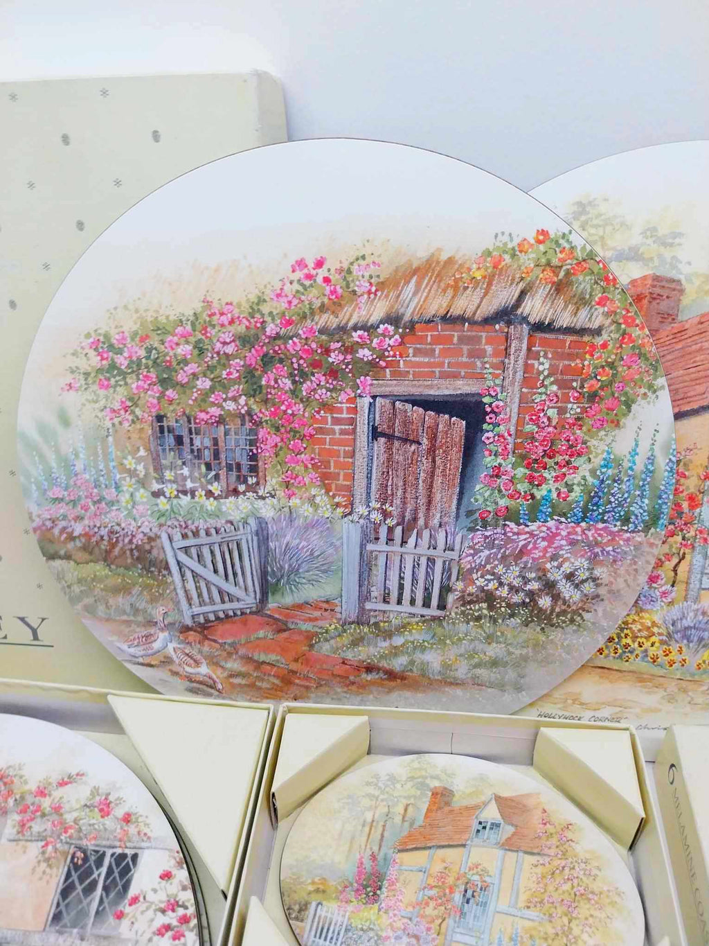 Kelsey Victorian Garden – Set of 12 Melamine Place Mats (6 Large + 6 Small)