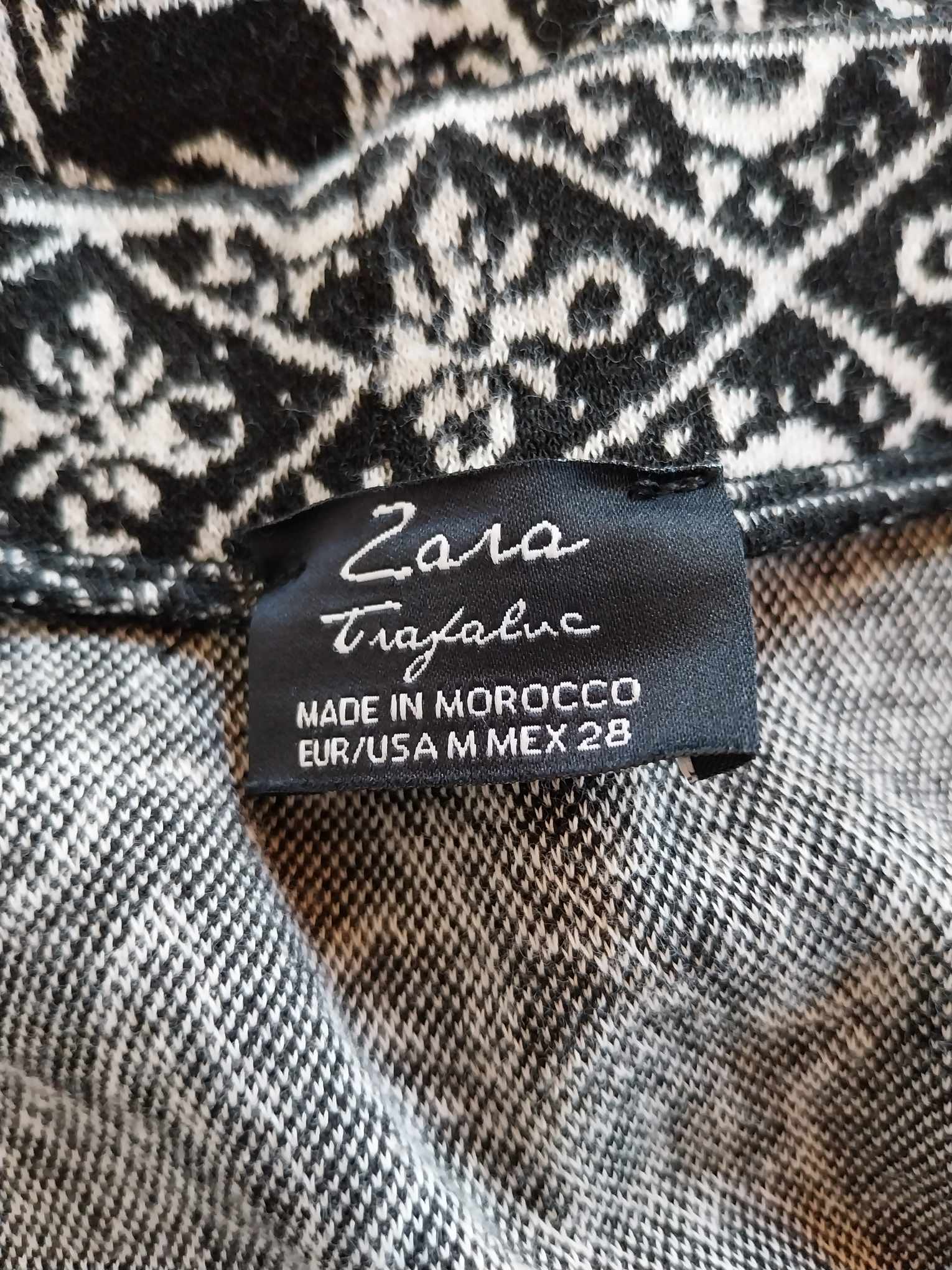 Vintage Moroccan Long Cardigan — Black & White arabesque floral pattern