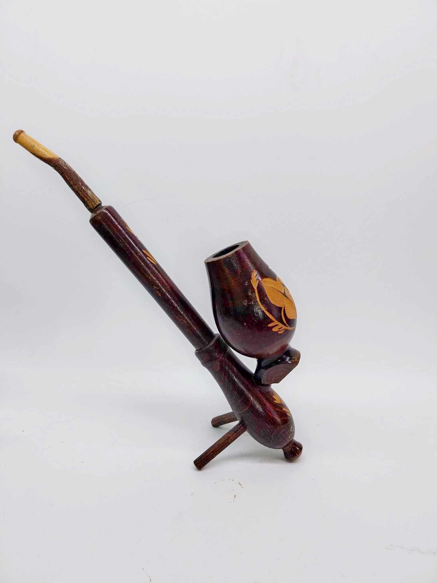 Vintage Carved Wooden Pipe with Stand – Stein am Rhein Souvenir