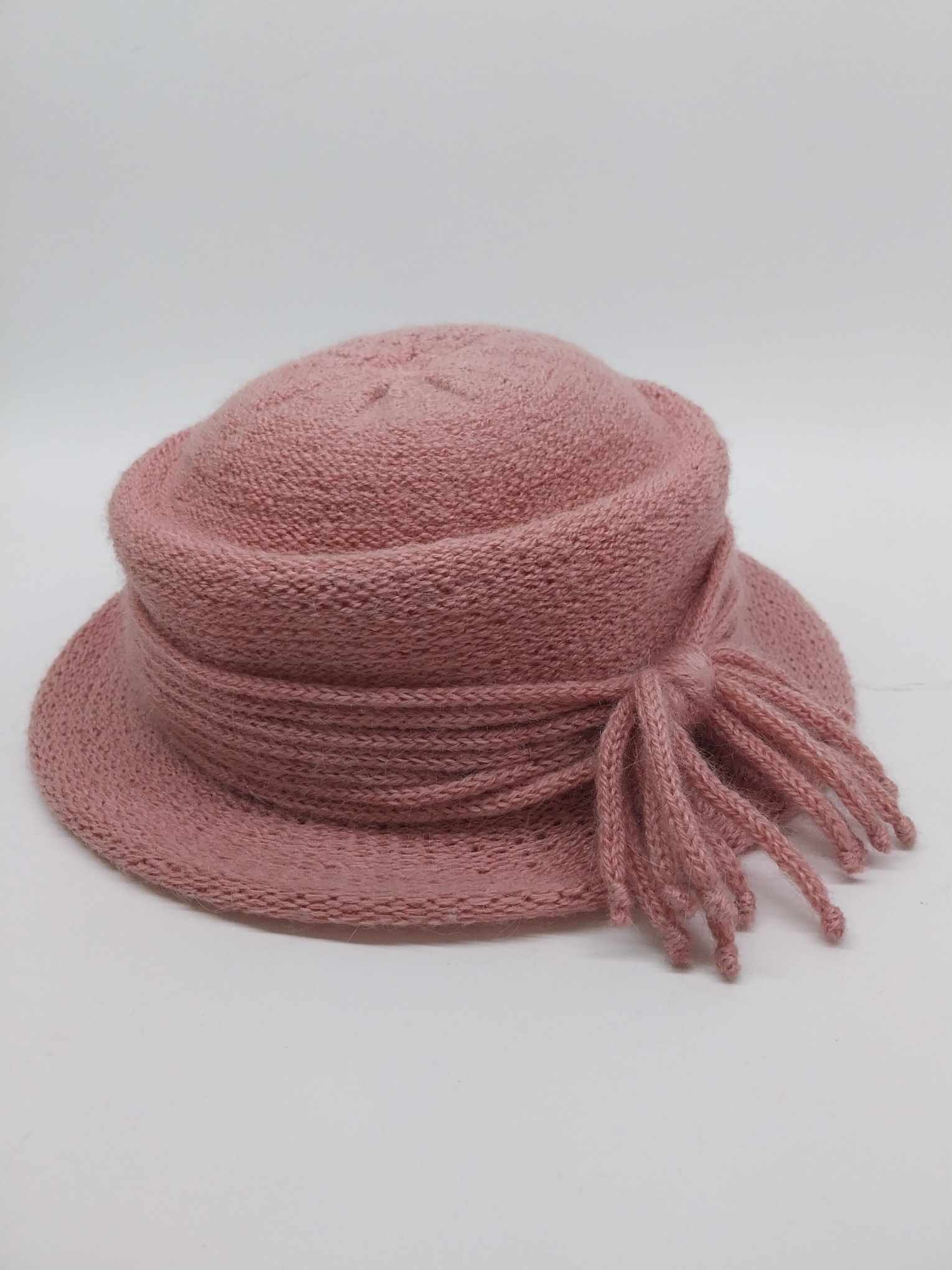 Vintage Blush Pink Knitted Cloche Hat – Women's spring - fall hat