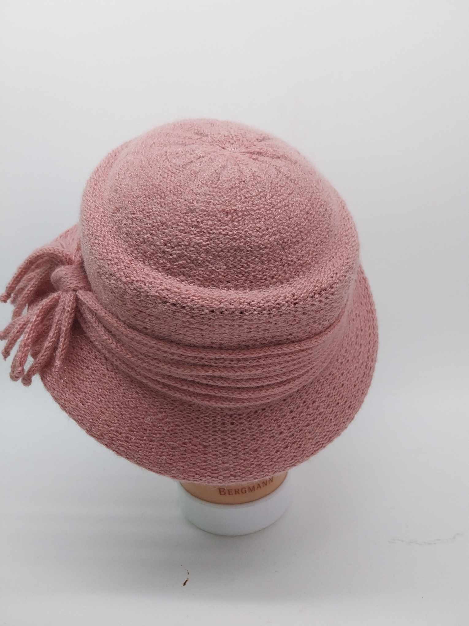 Vintage Blush Pink Knitted Cloche Hat – Women's spring - fall hat