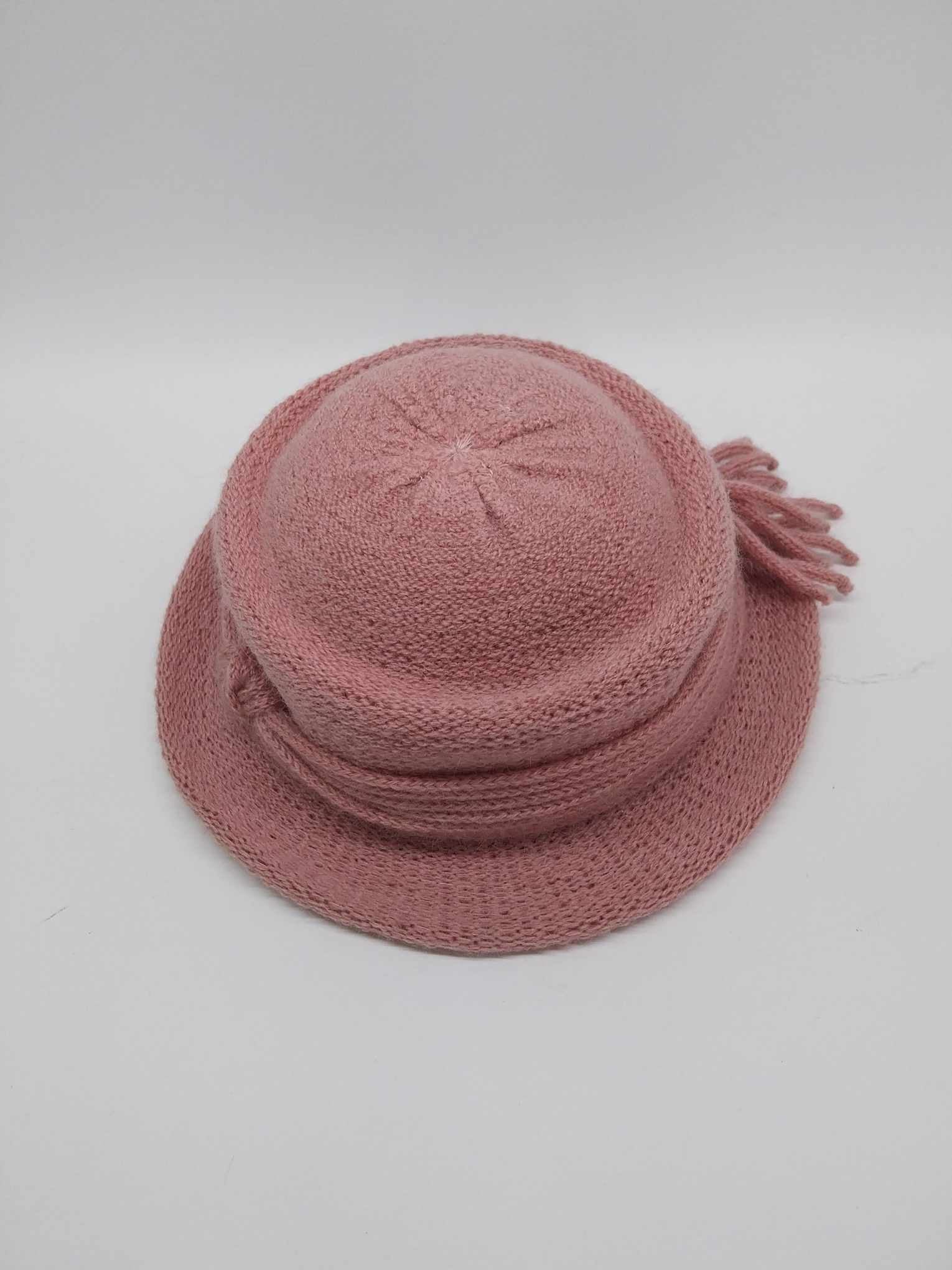 Vintage Blush Pink Knitted Cloche Hat – Women's spring - fall hat