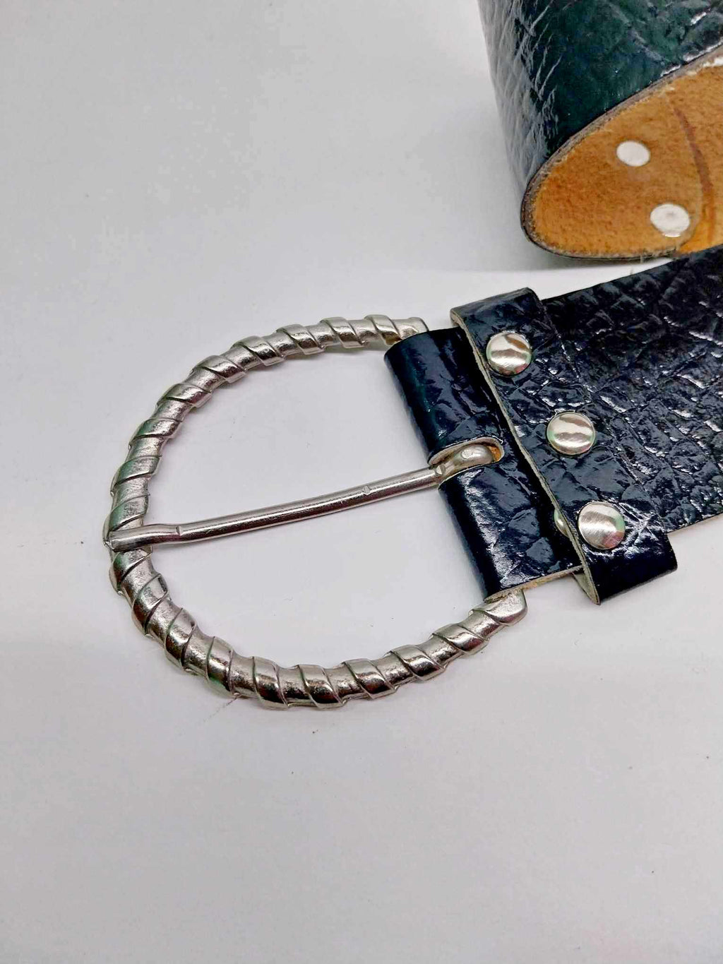 Vintage Black Patent Leather Belt – Twisted Oval Buckle & Silver Studs