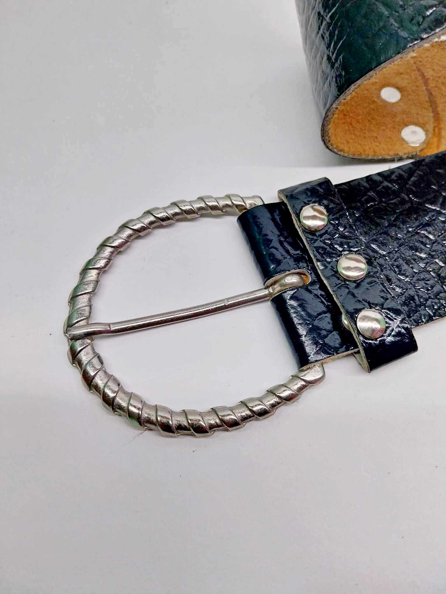 Vintage Black Patent Leather Belt – Twisted Oval Buckle & Silver Studs