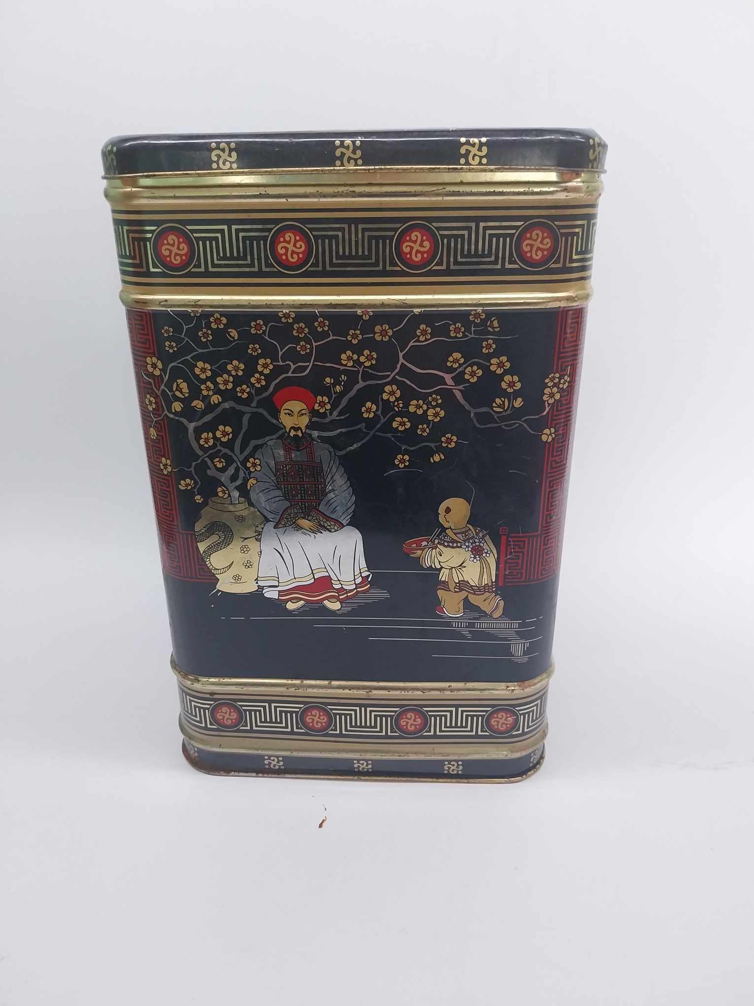 Vintage Collectible Tin – Oriental Design, Made in England