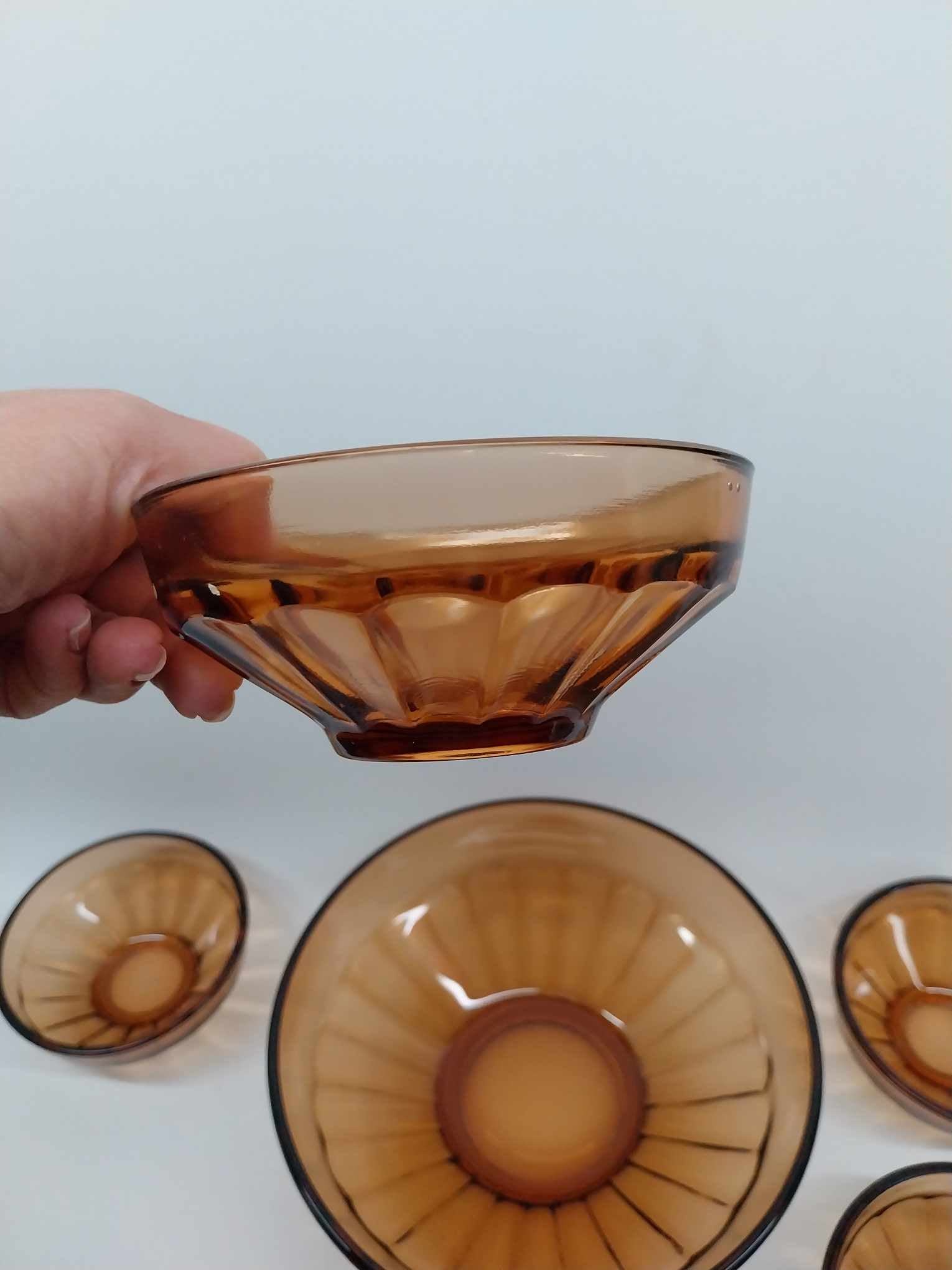 Bulgarian Amber Glass Bowl Set – 1980s Vintage, 7 pcs