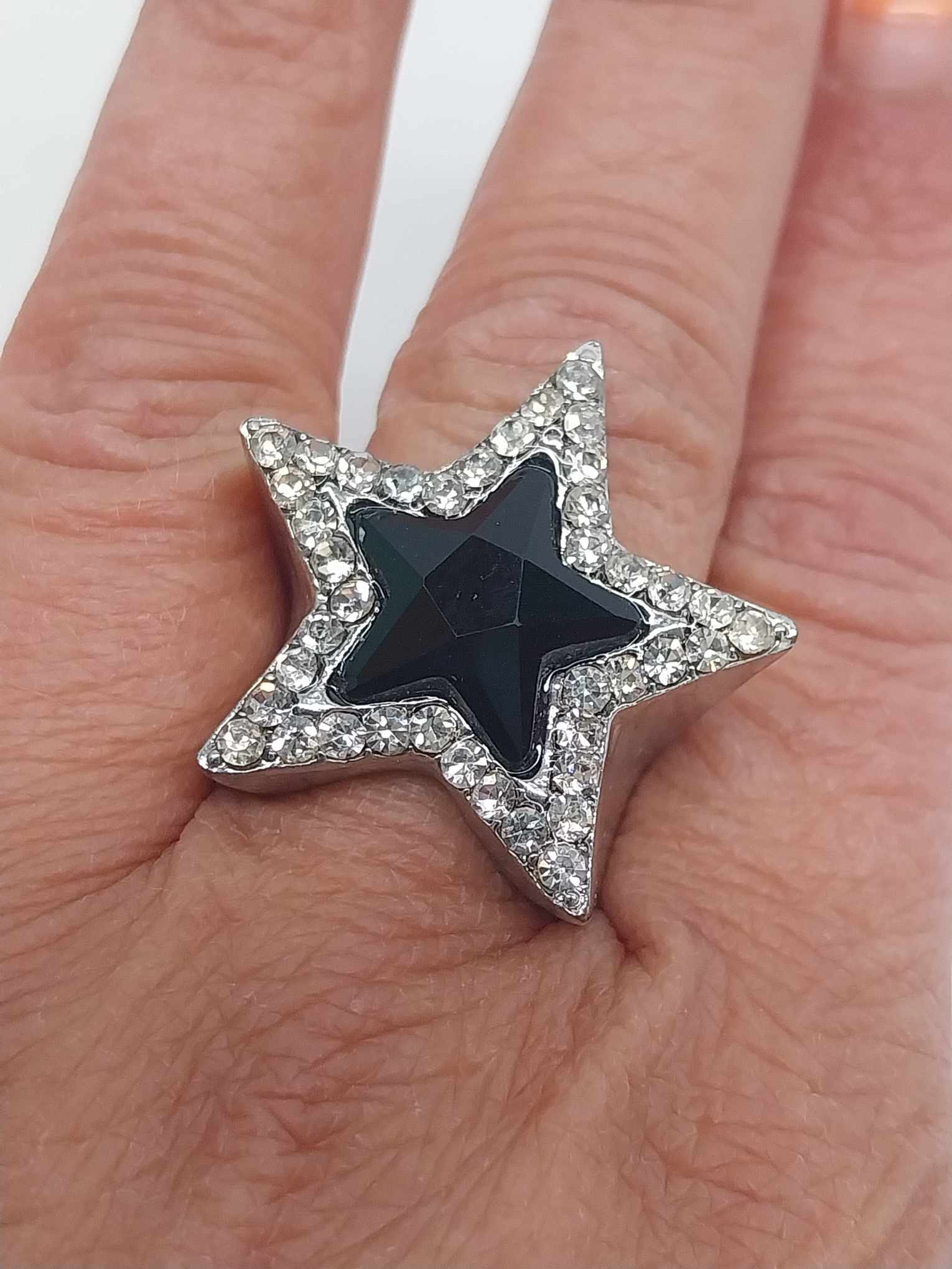 Vintage Star Ring with Black Stone and Crystal Rhinestones