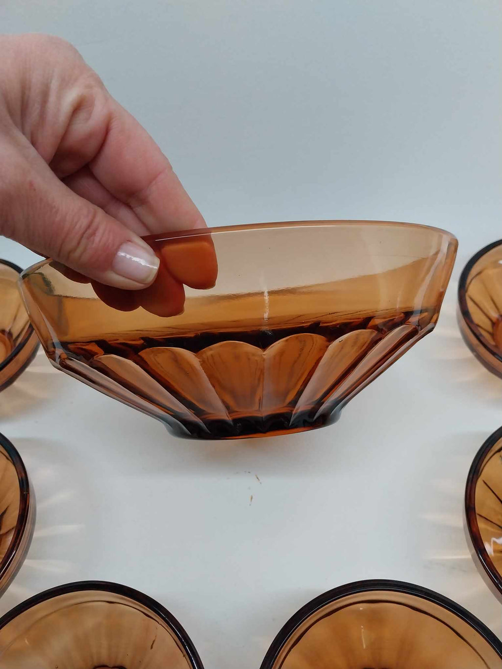Bulgarian Amber Glass Bowl Set – 1980s Vintage, 7 pcs