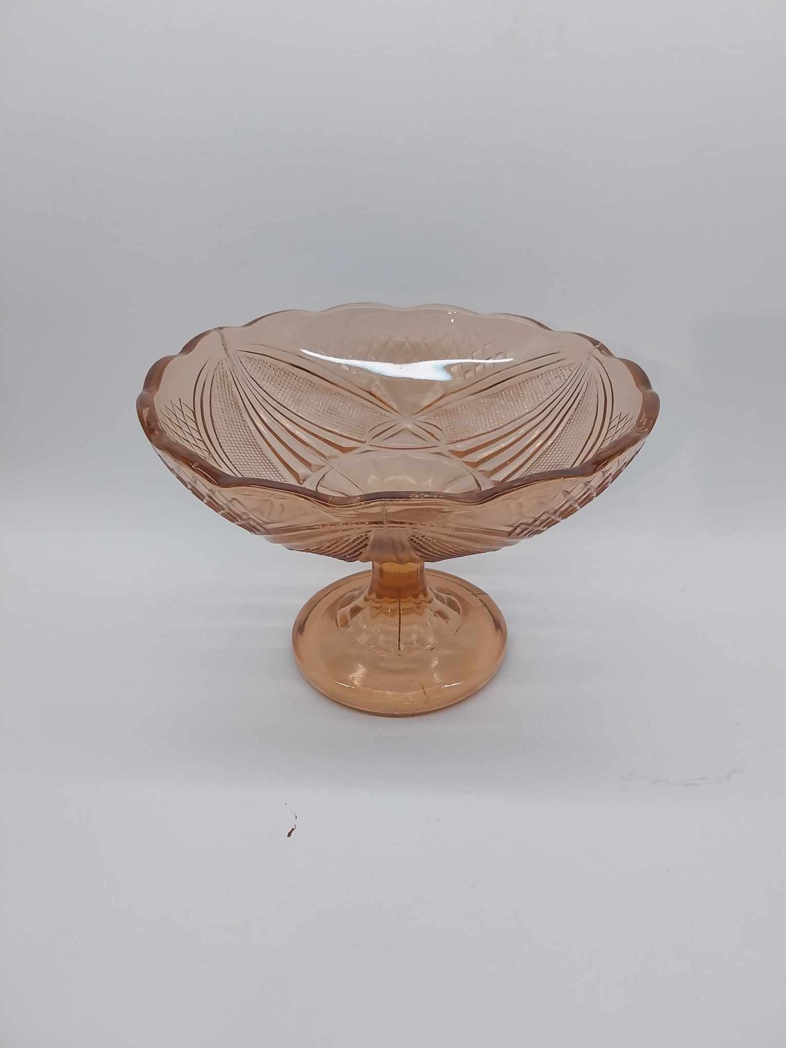 Vintage Pressed Glass Fruit Bowl — Peach Pink with Diamond Pattern