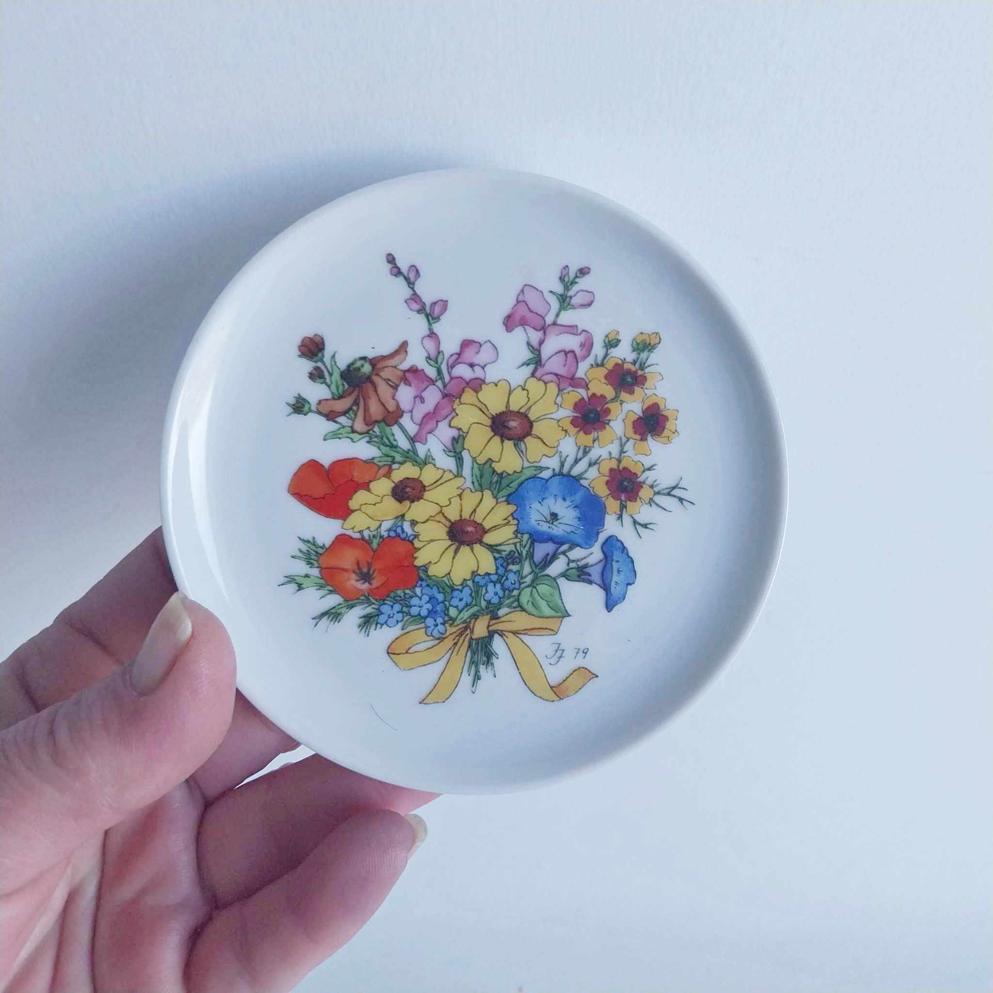 Funny Design Porcelain Miniature Plate – Wild Flower Bouquet, Made in W. Germany 1979