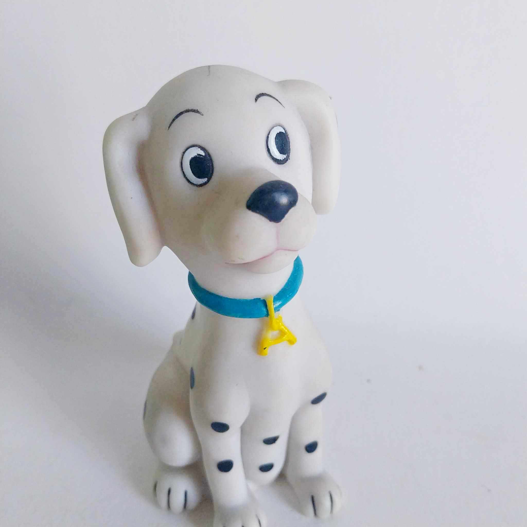 Disney 101 Dalmatians Puppy Rubber Figure – Sitting Dalmatian with Blue Collar & Bone Tag
