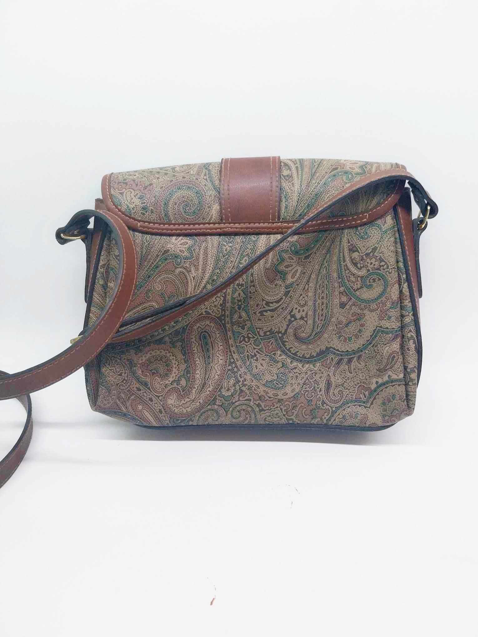 Carryland USA Vintage Paisley Crossbody Bag