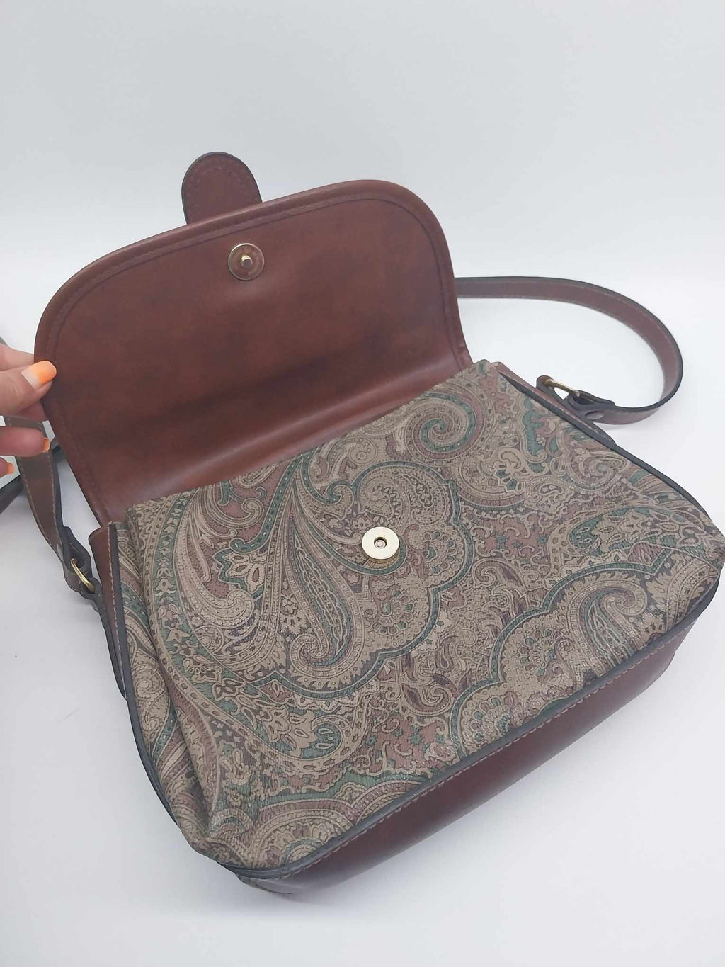 Carryland USA Vintage Paisley Crossbody Bag
