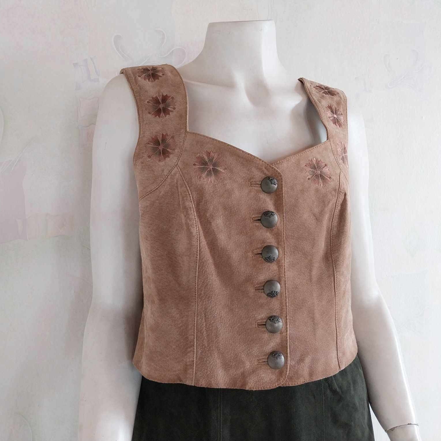 Vintage Alphorn suede vest — label and embroidery detail