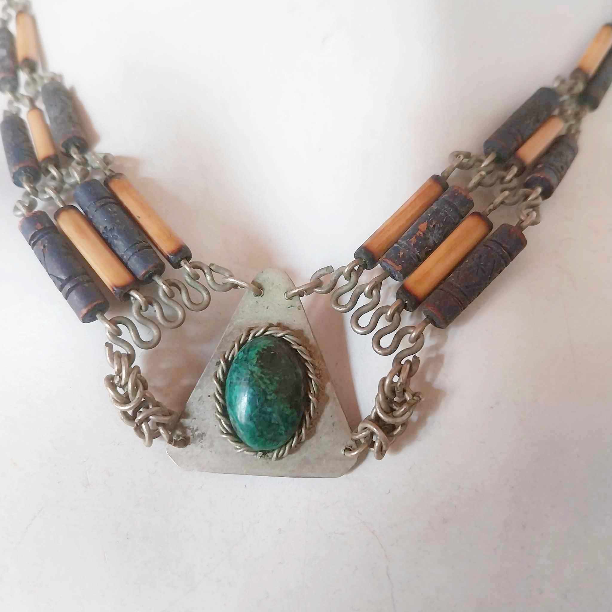 Unique antique necklace with green malachite