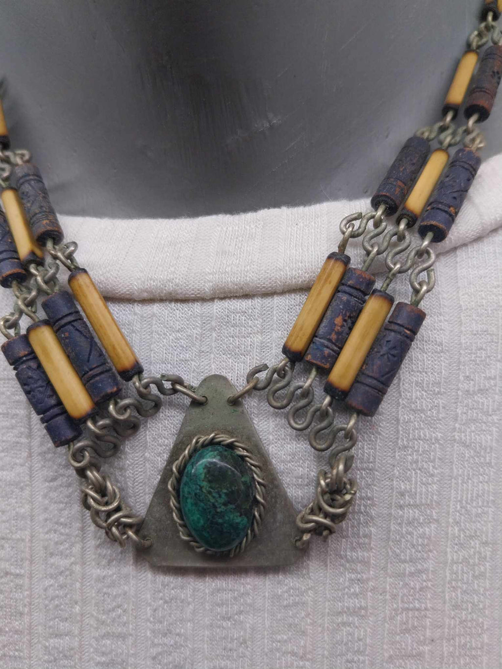 Unique antique necklace with green malachite