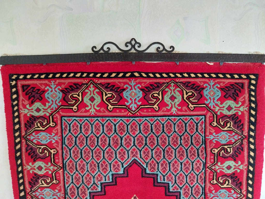 Vintage Tunisian Wool Wall Rug — Geometric Medallion, 1988