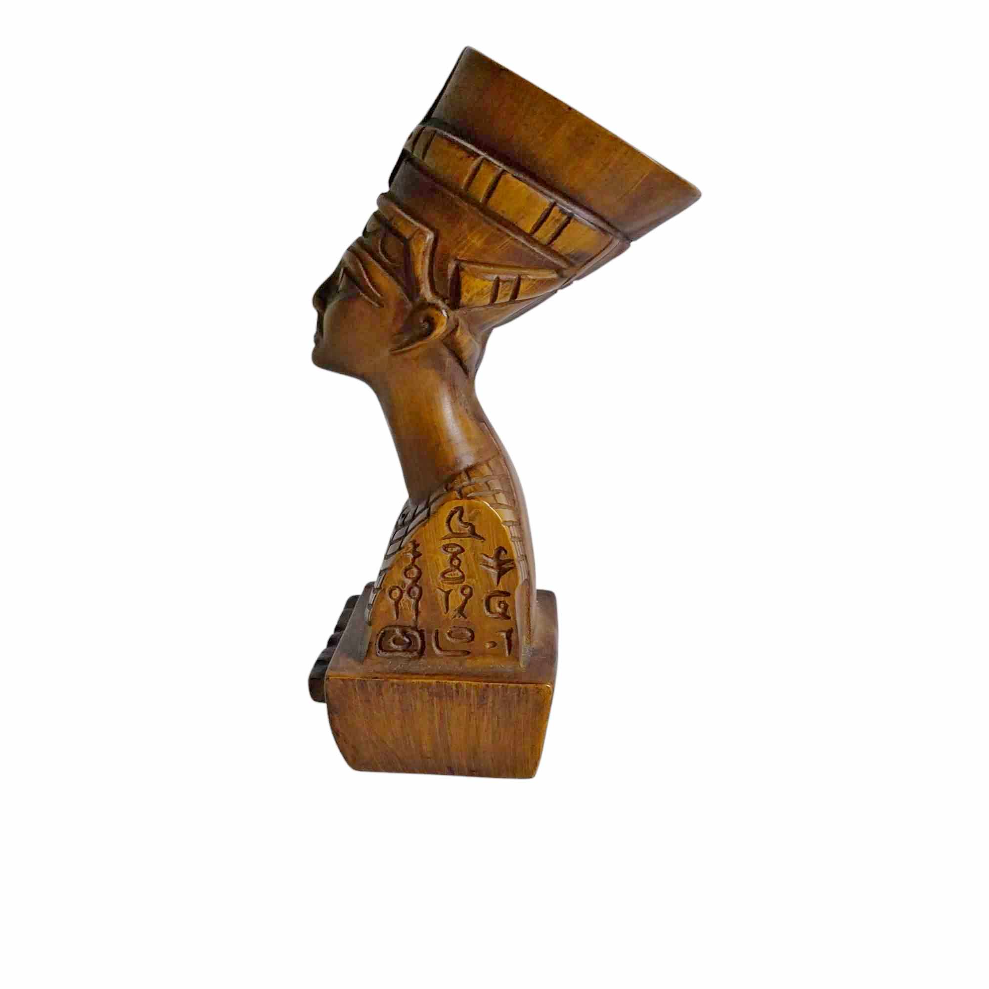 Vintage Polyresin Bust of Nefertiti – Egyptian Queen Sculpture
