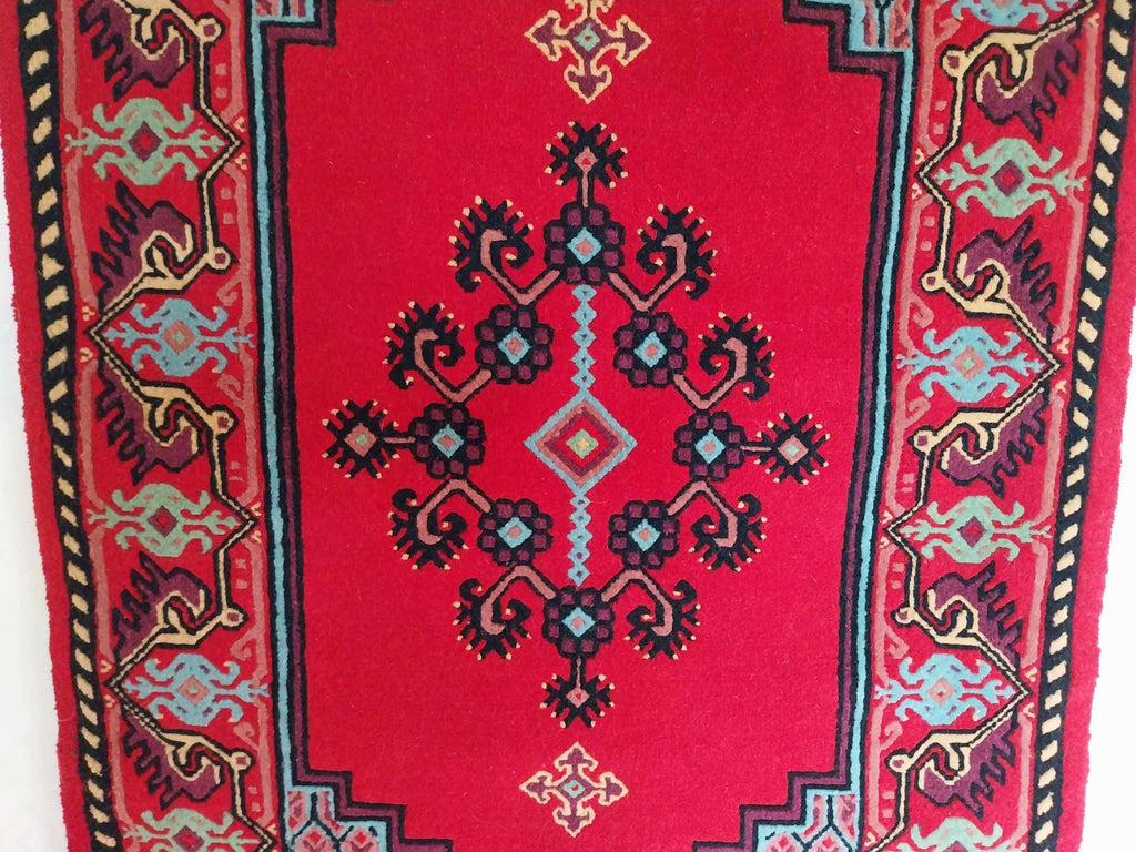 Vintage Tunisian Wool Wall Rug — Geometric Medallion, 1988
