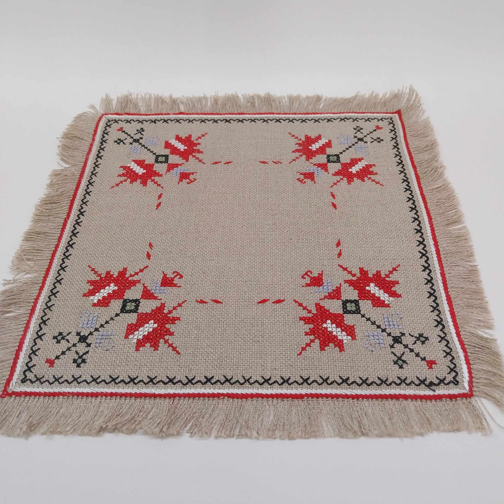 Vintage Hand-Embroidered Linen Doily – Folk Cross-Stitch, 33 cm