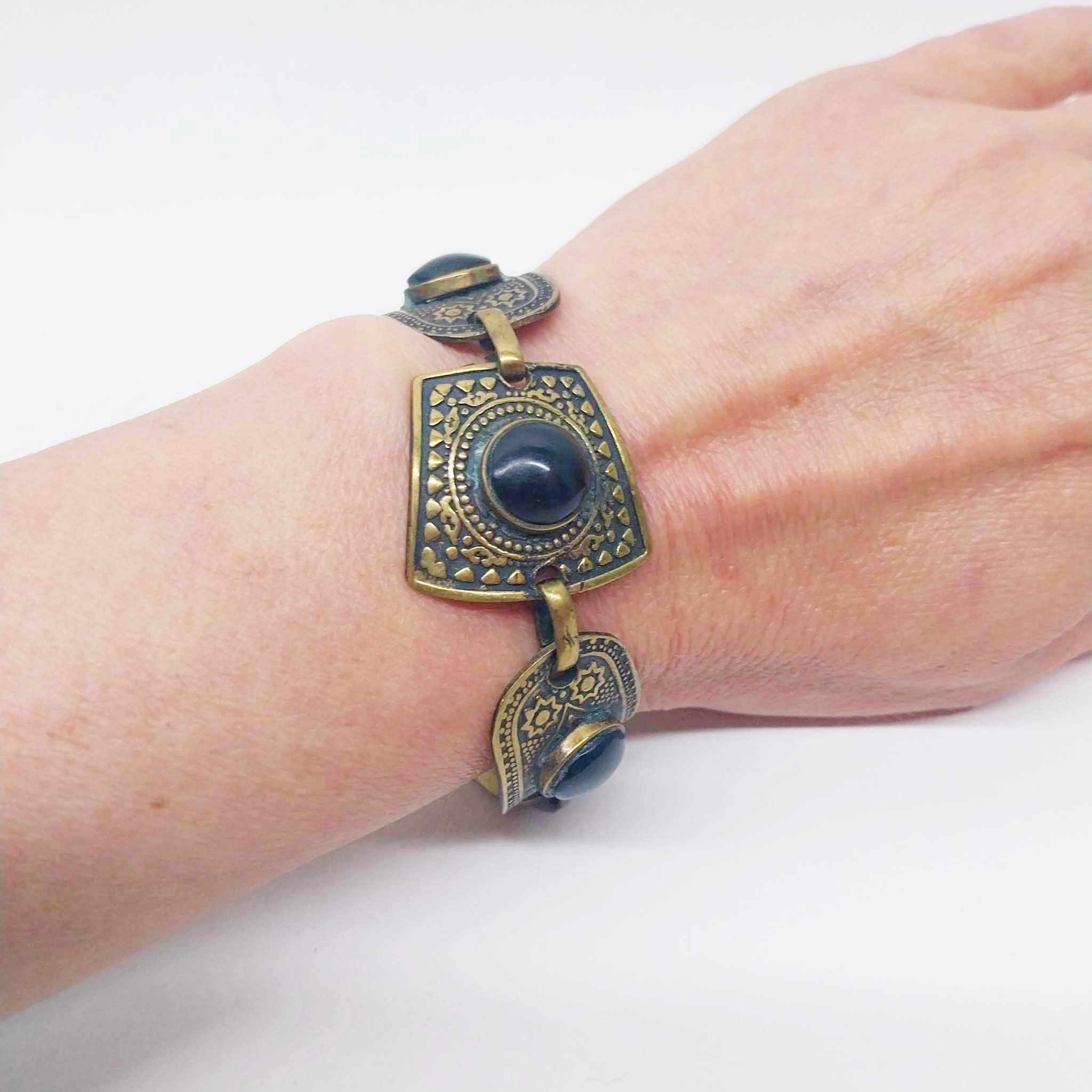 Vintage Brass Link Bracelet – Oriental Engraving & Black Cabochon Stones