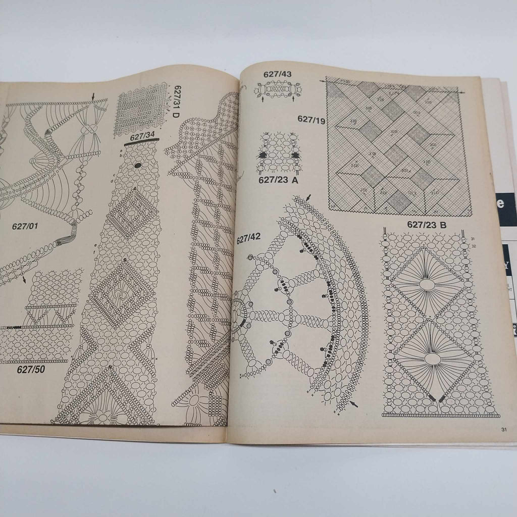 Burda Macramé – Vintage Craft Magazine 1982 (French Edition, E 627)