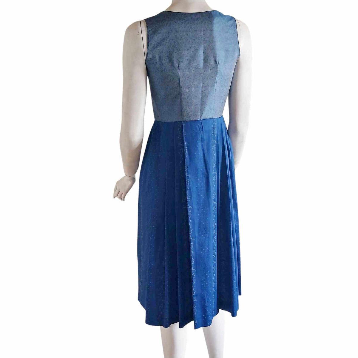 Turi Landhaus Dirndl Leonie Grey-Blue Dress, Size 38