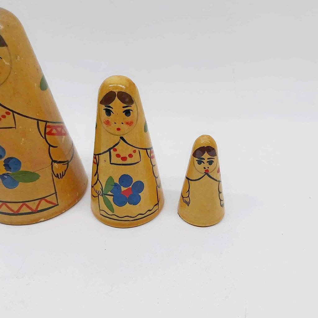 Vintage Russian Matryoshka Nesting Dolls — Set of 3 Conical Matryoshka Dolls