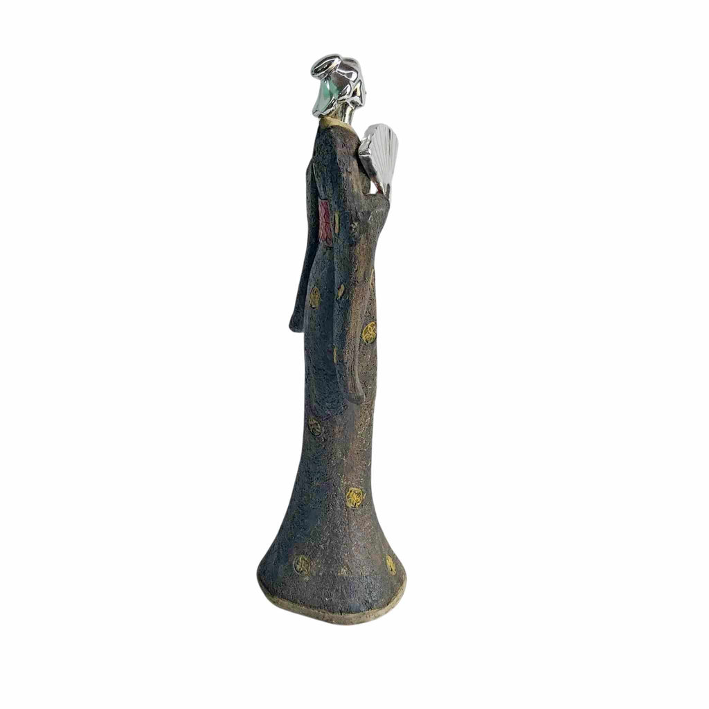 Vintage sculpture of a Japanese woman, resin Geisha figure