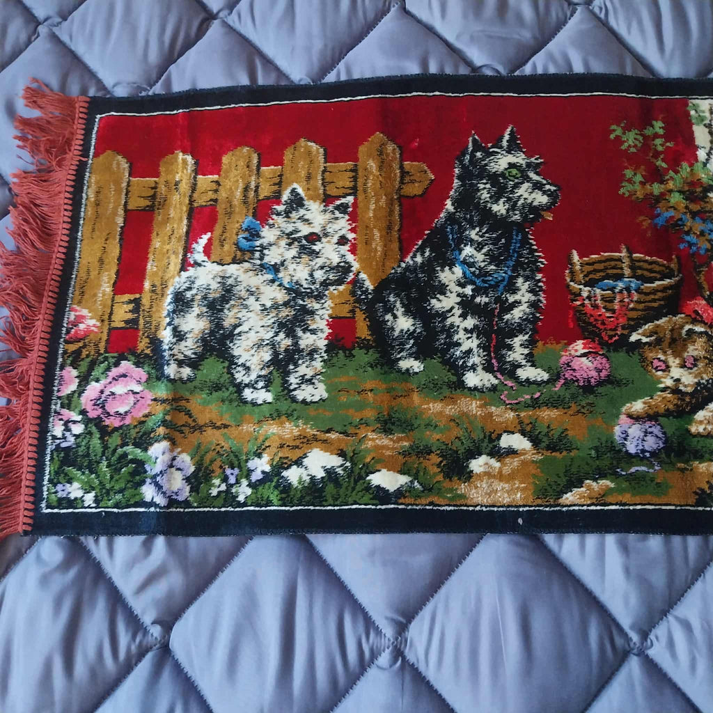 Vintage plush wall rug with puppies and kitten, 70s