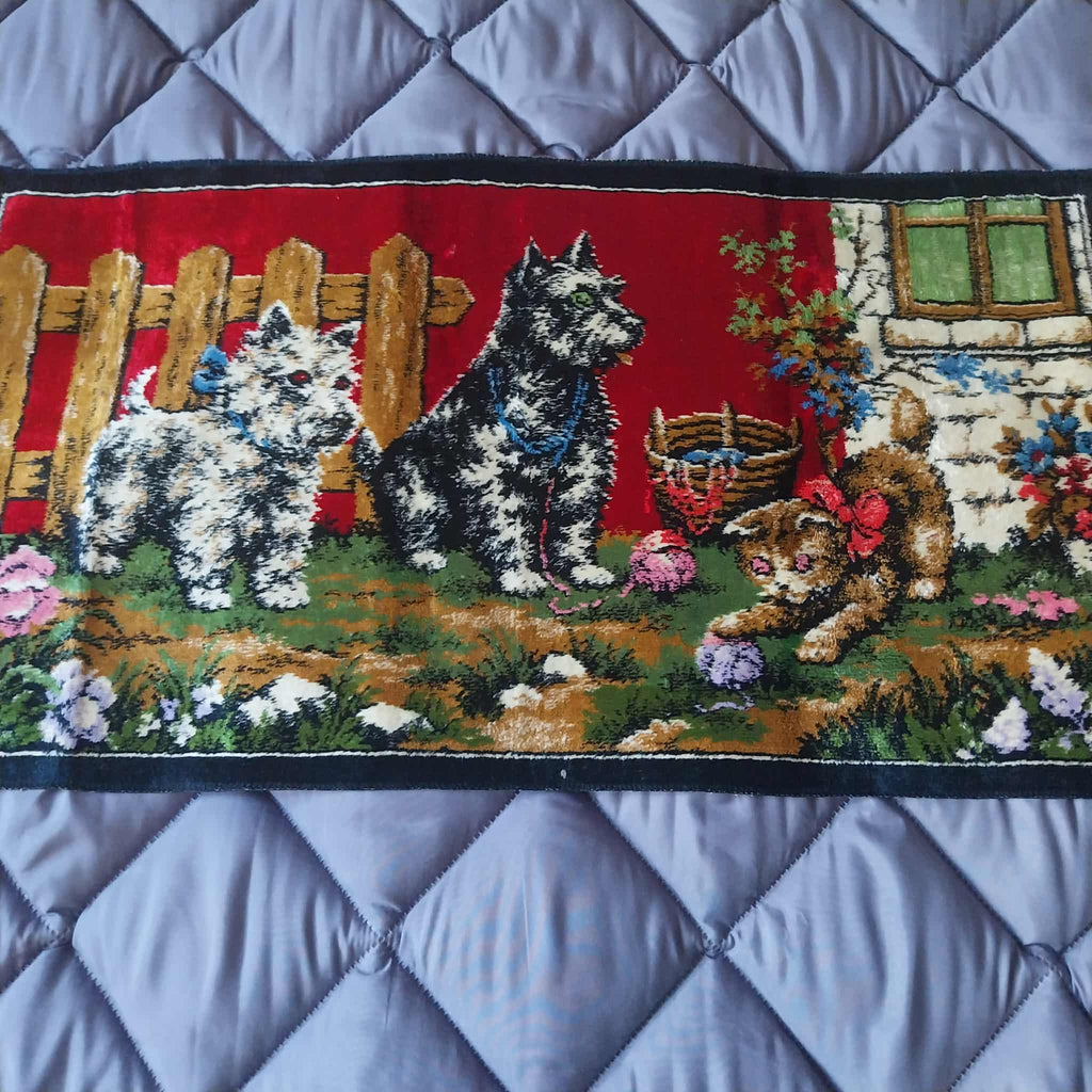 Vintage plush wall rug with puppies and kitten, 70s