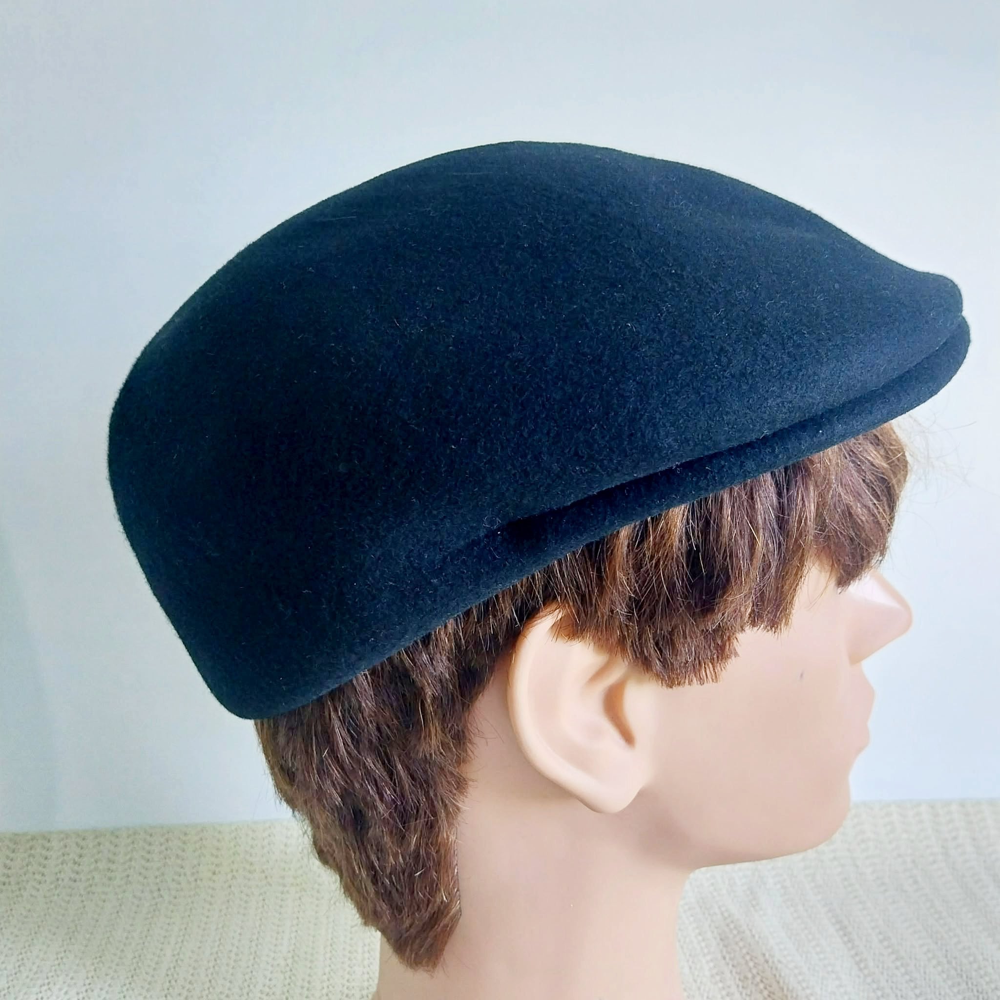 Vintage Italian Wool Flat Cap — Black, Size L