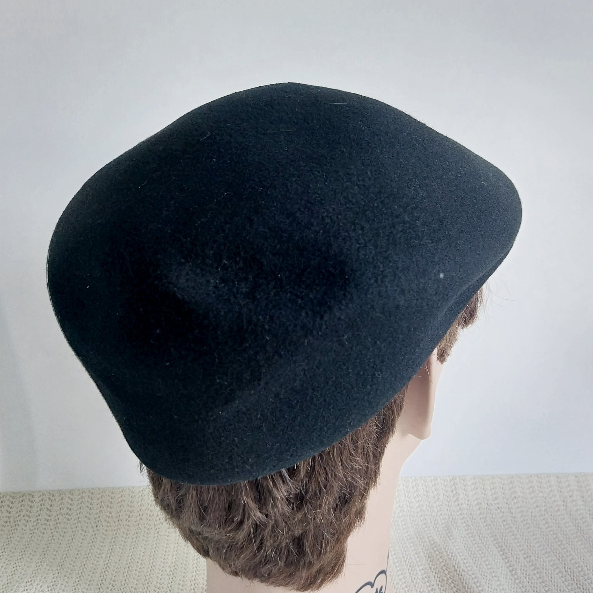 Vintage Italian Wool Flat Cap — Black, Size L