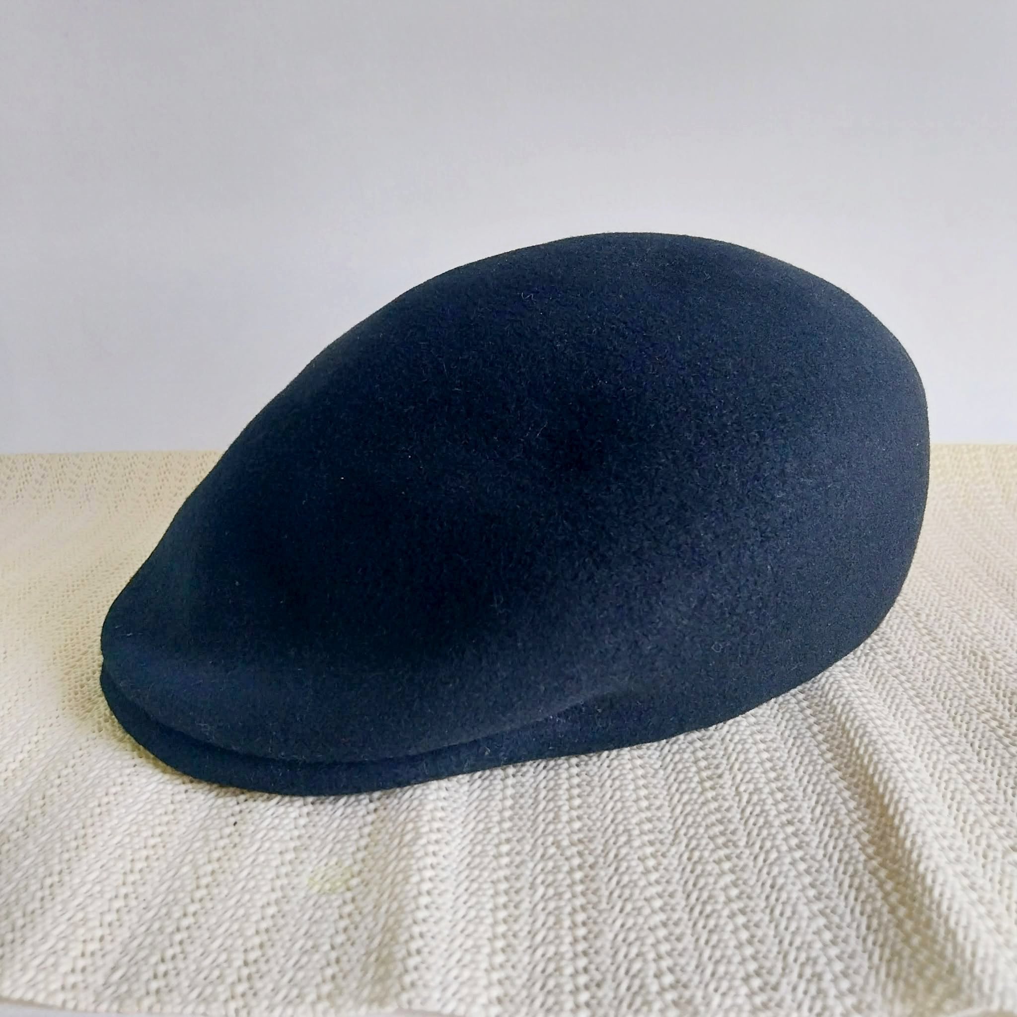 Vintage Italian Wool Flat Cap — Black, Size L