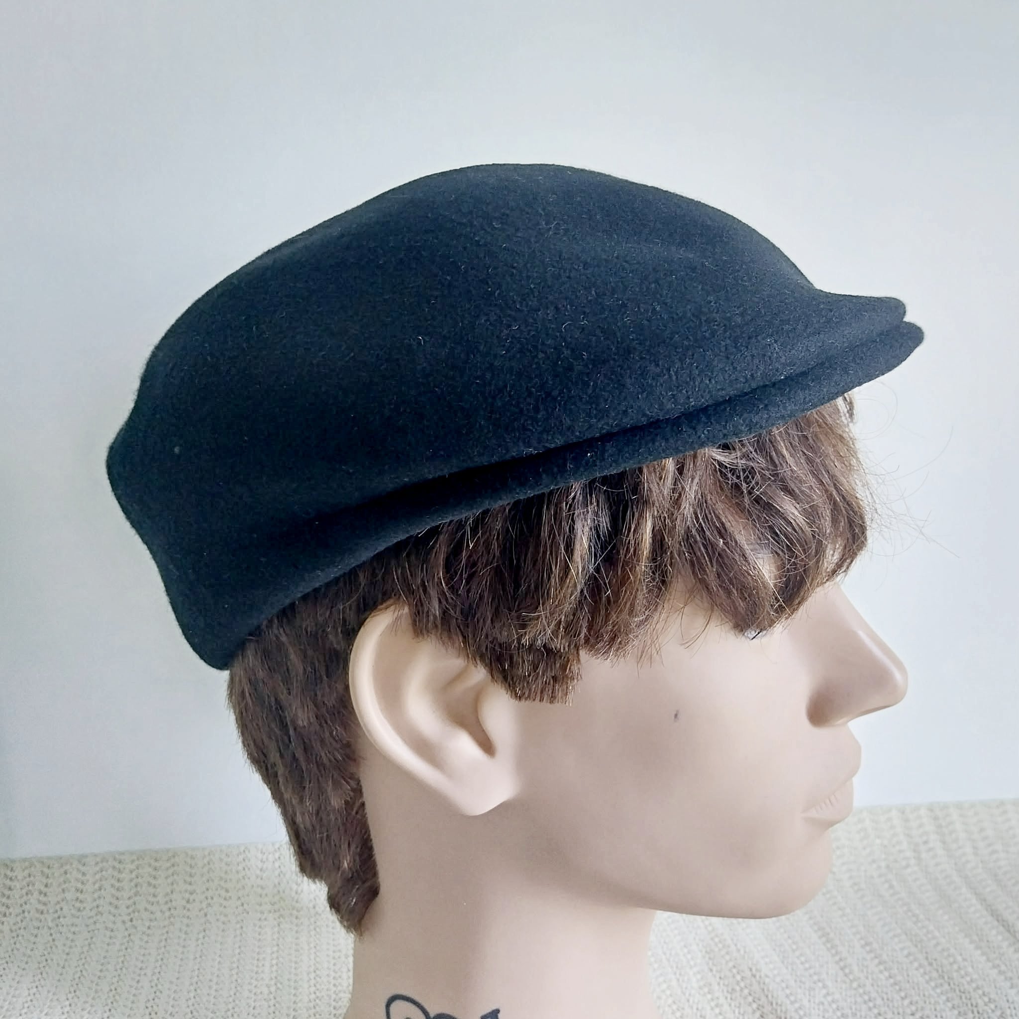 Vintage Italian Wool Flat Cap — Black, Size L