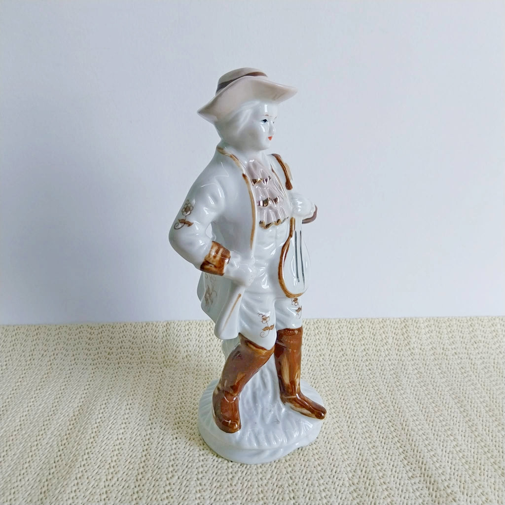 Vintage Porcelain Figurine — 18th Century Gentleman
