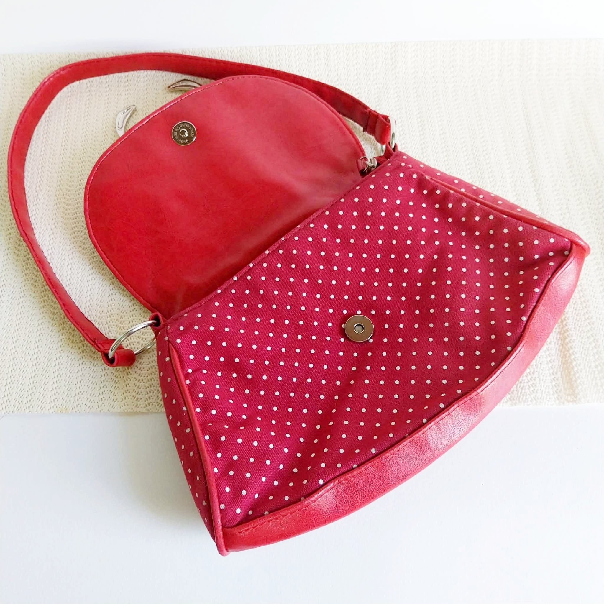 Vintage Red Polka Dot Shoulder Bag – Retro Handbag