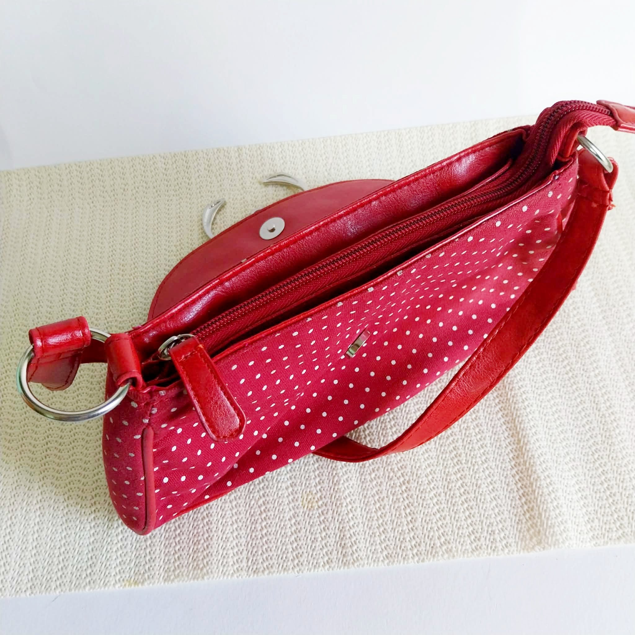 Vintage Red Polka Dot Shoulder Bag – Retro Handbag