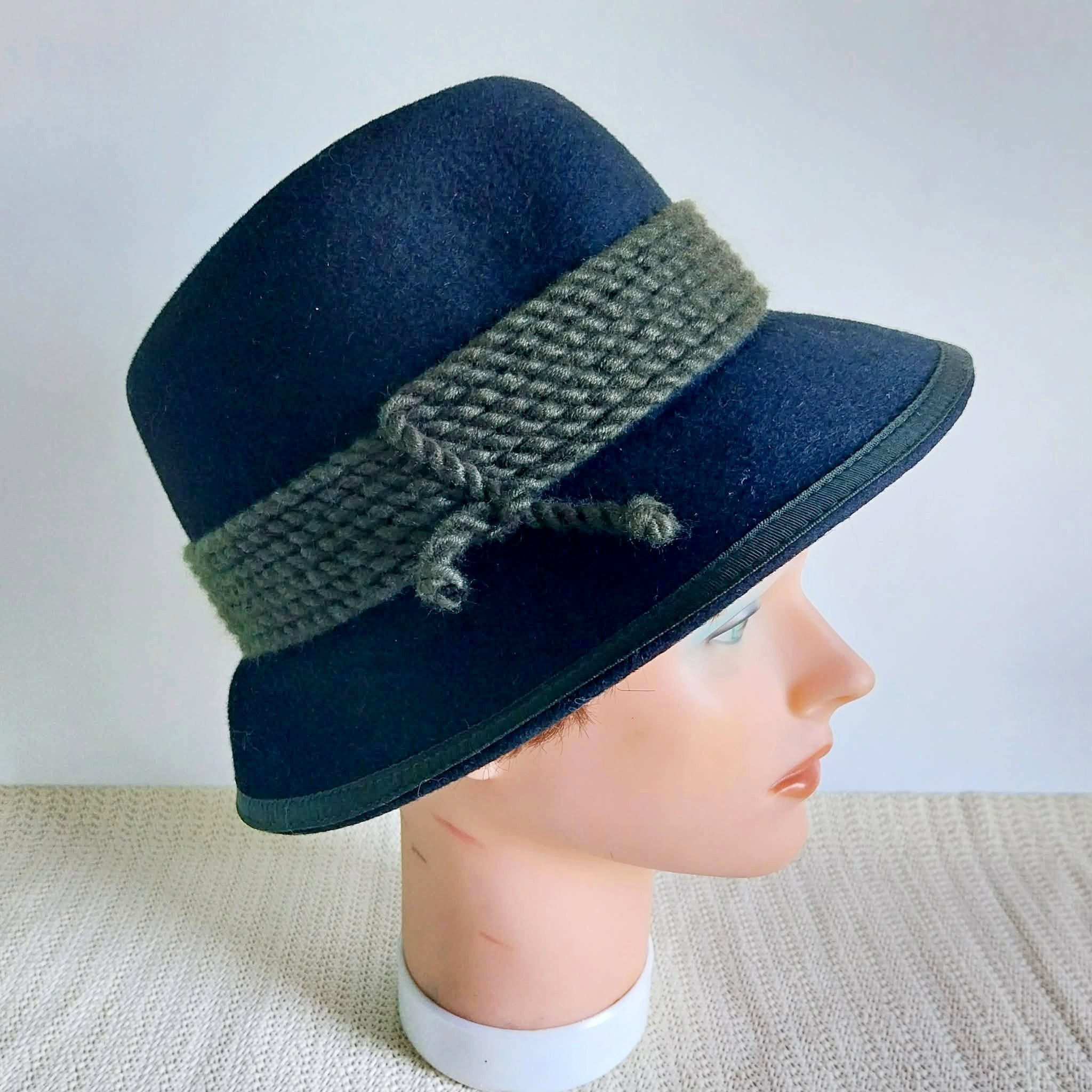 Vintage Ischler Hut Tyrolean Hat – Black Wool Felt, Size 55