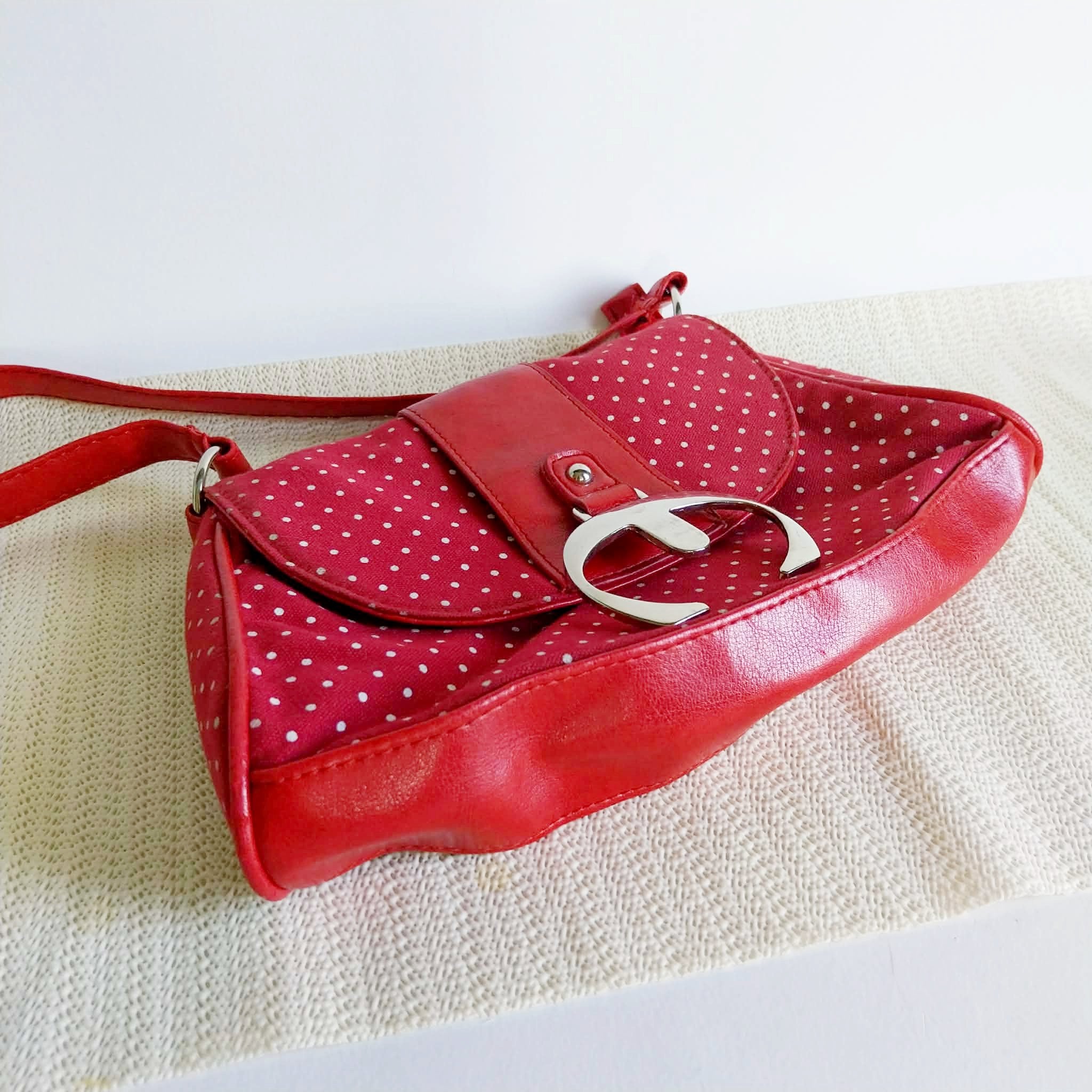 Vintage Red Polka Dot Shoulder Bag – Retro Handbag