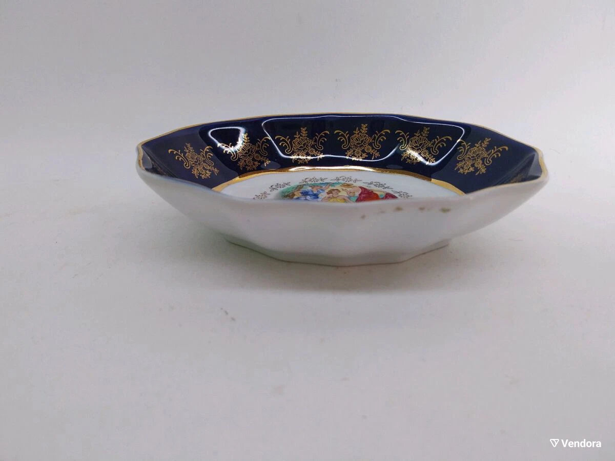 Beautiful vintage porcelain bowl from the Czech Republic, Exquisite small bowl for collectors